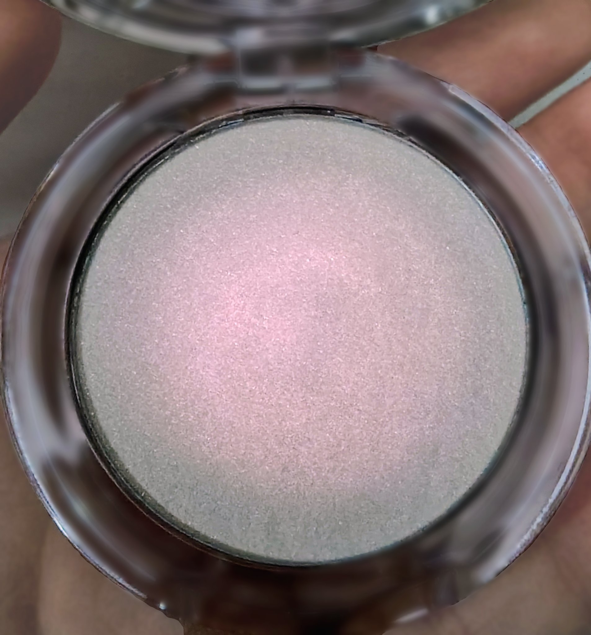 Too Shiny Highlighter/Glint/パウダーハイライトを使ったクチコミ（2枚目）