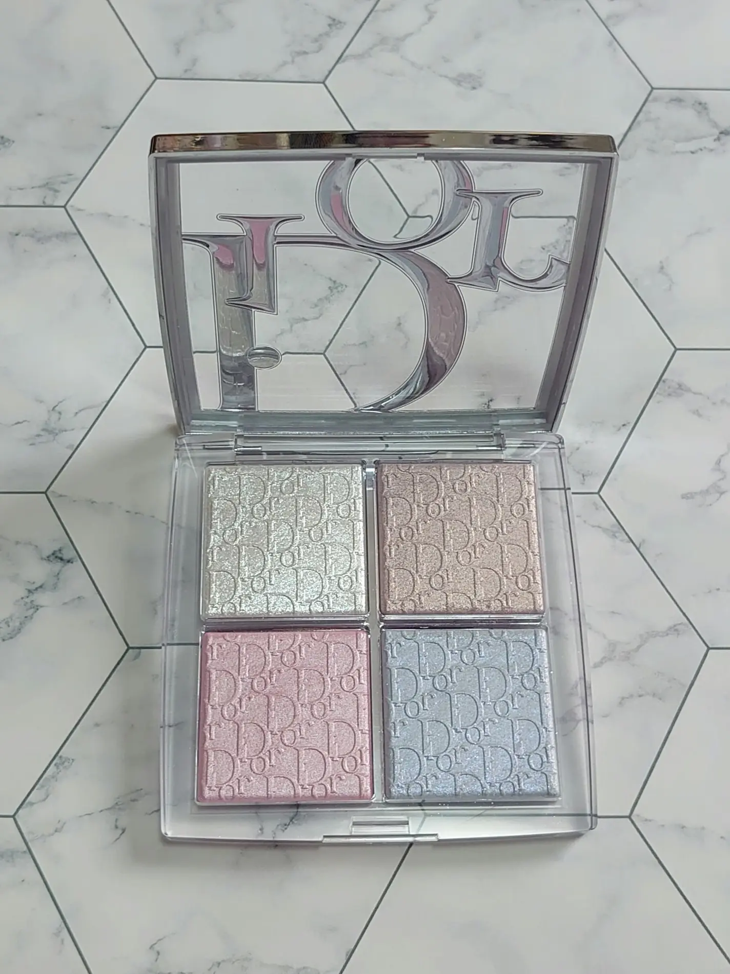 バックステージ グロウ マキシマイザー パレット/Dior/ハイライトを使ったクチコミ（1枚目）