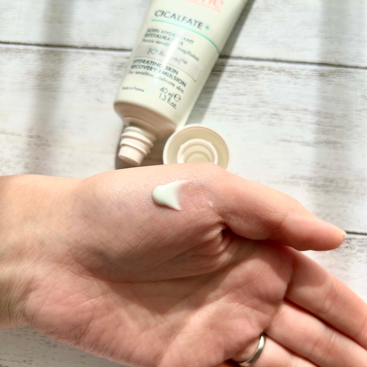 シカルファットプラス リペアミルク/アベンヌ/乳液を使ったクチコミ(2枚目)