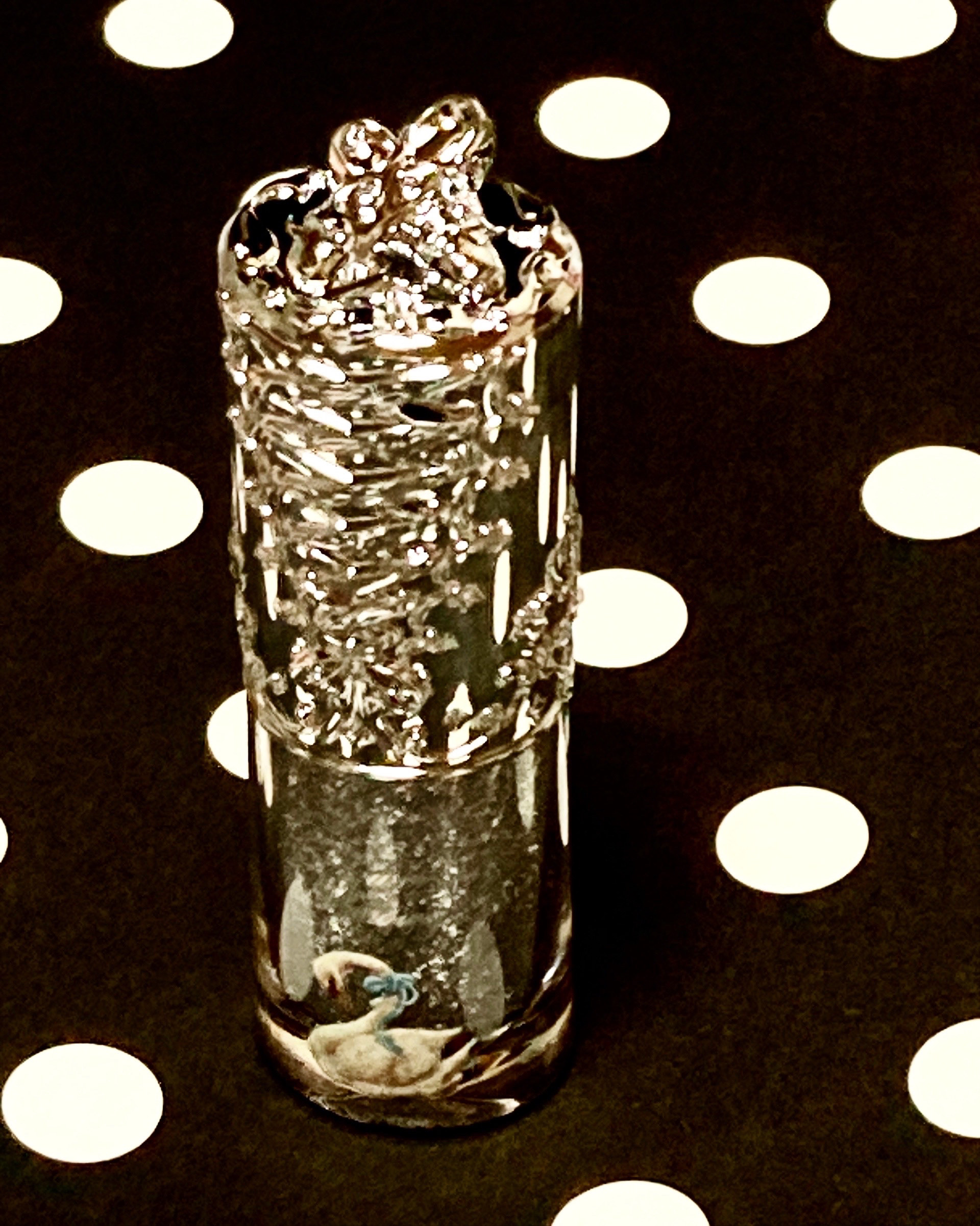 フラワーノーズ スワンバレエシリーズ リキッドアイシャドウ/FlowerKnows/リキッドアイシャドウを使ったクチコミ（2枚目）