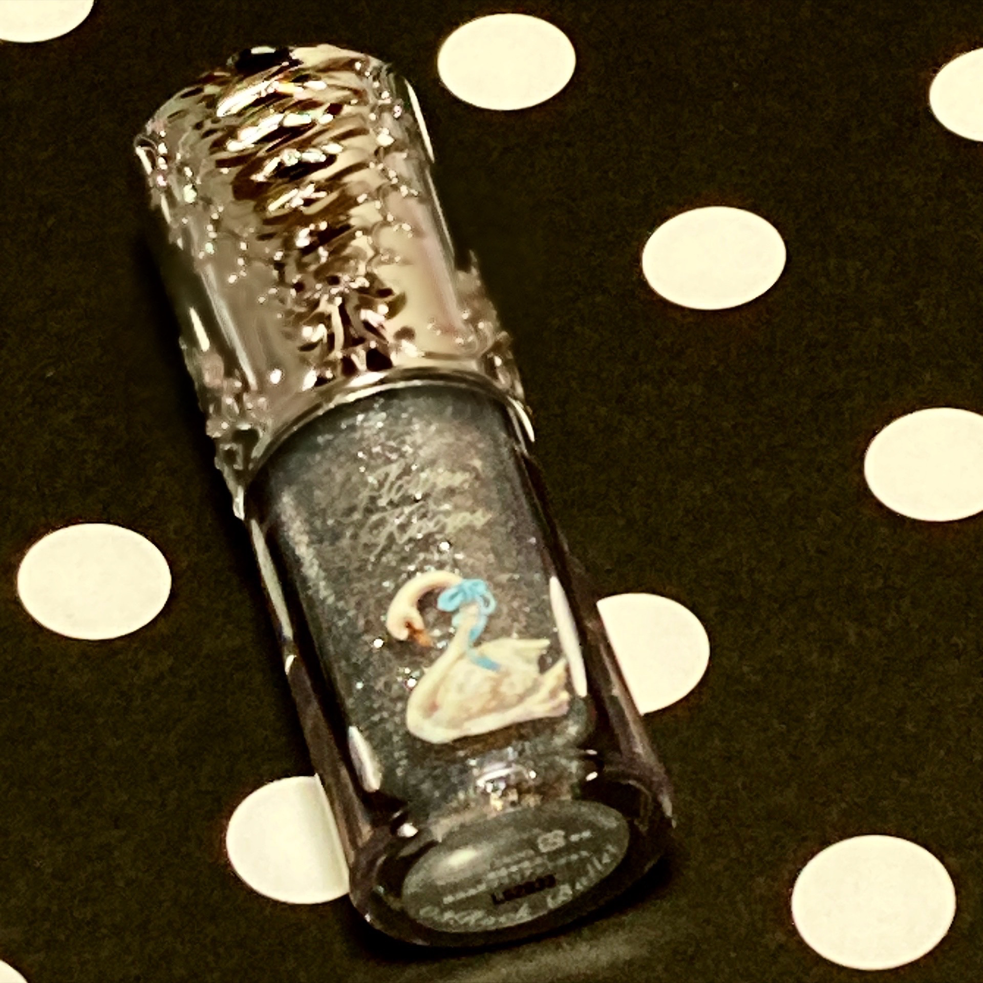 フラワーノーズ スワンバレエシリーズ リキッドアイシャドウ/FlowerKnows/リキッドアイシャドウを使ったクチコミ（1枚目）