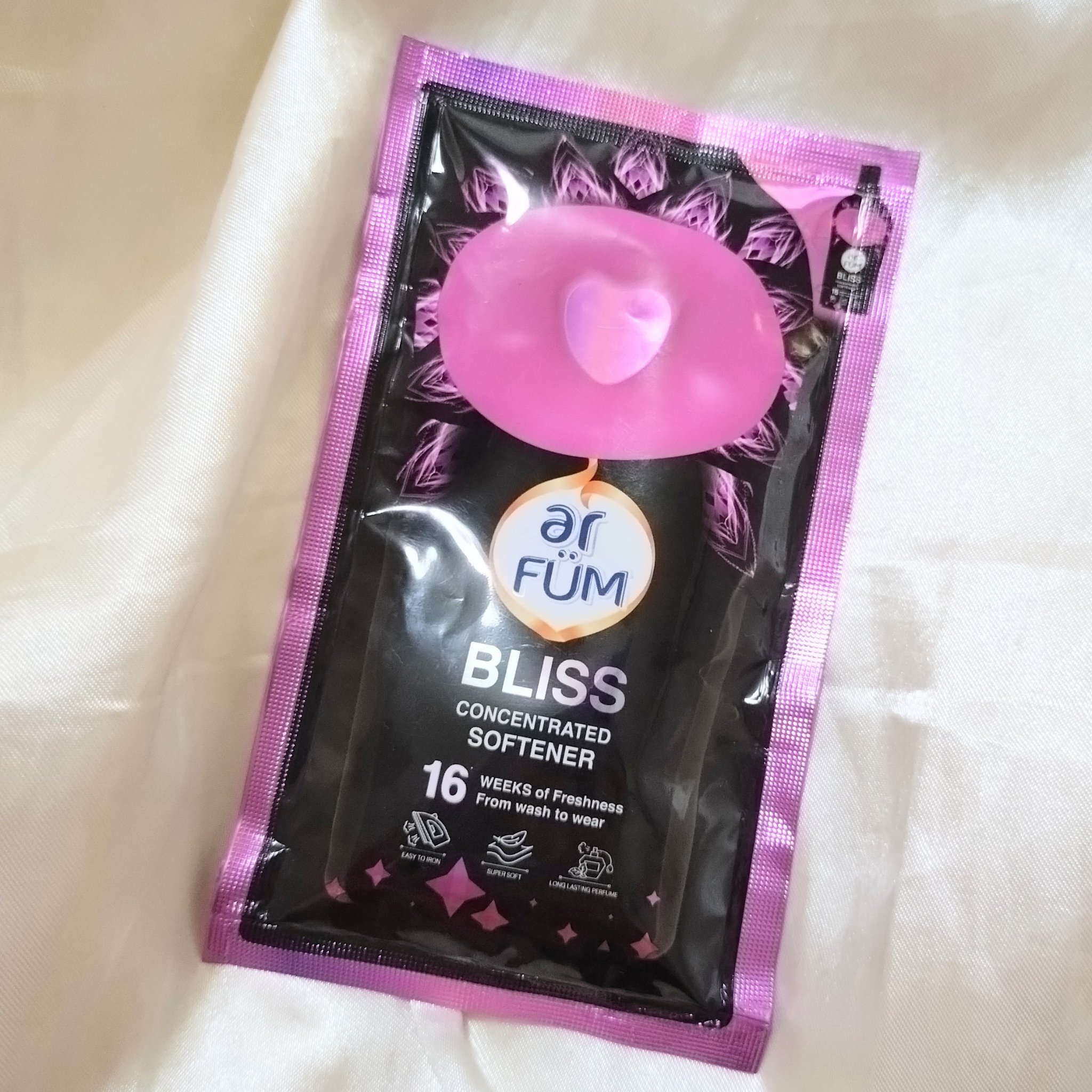 Black Label アヒューム 柔軟剤 ラブリー ブリス(BLISS) レッドベリー＆ラズベリーの甘酸っぱく爽やかな香り/arFUM/柔軟剤を使ったクチコミ（1枚目）