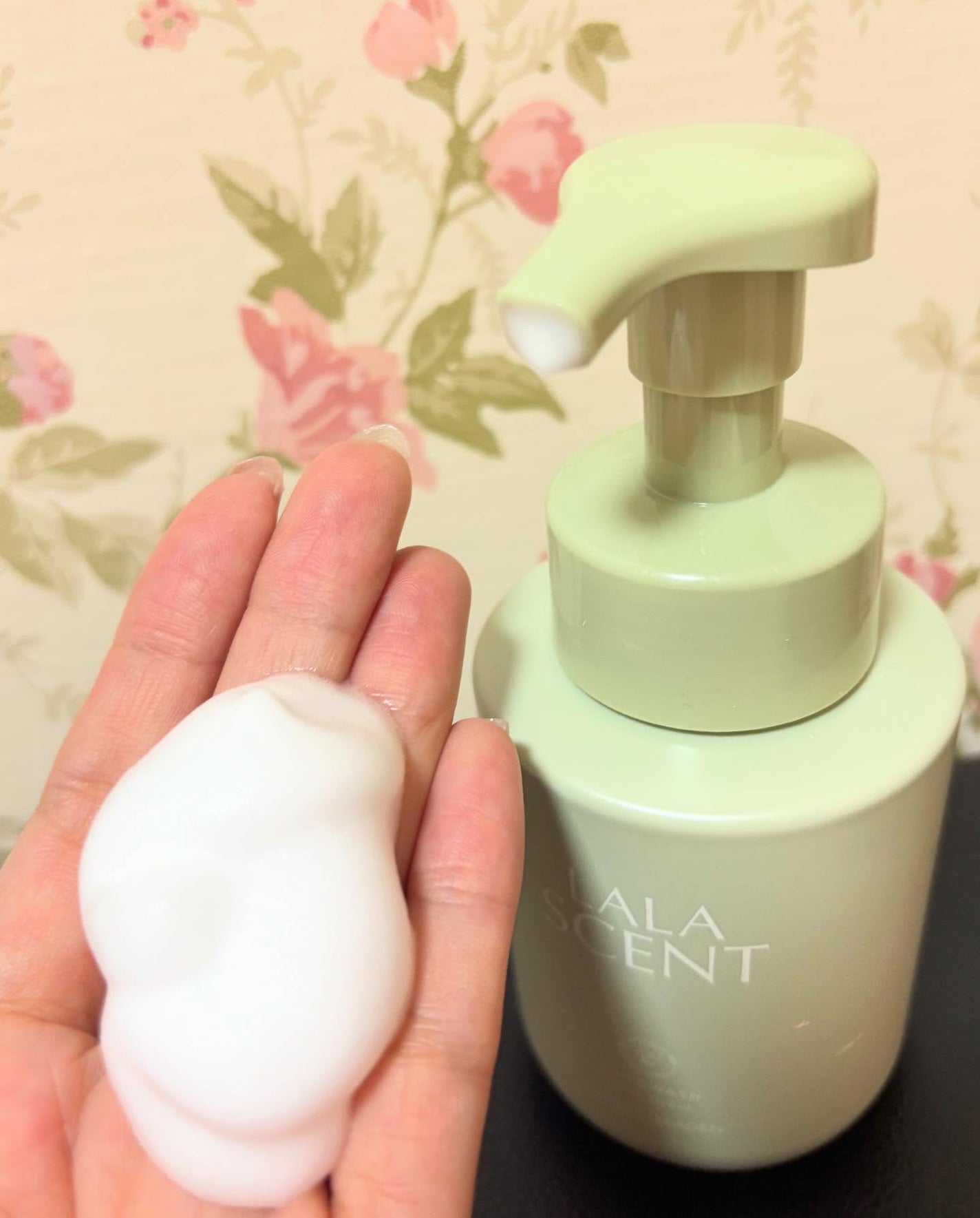 mochi ♡ →フォロバ on LIPS 「韓国のデパートで販売中のプレミアム商品♪GALLERIAの香水..」(3枚目)