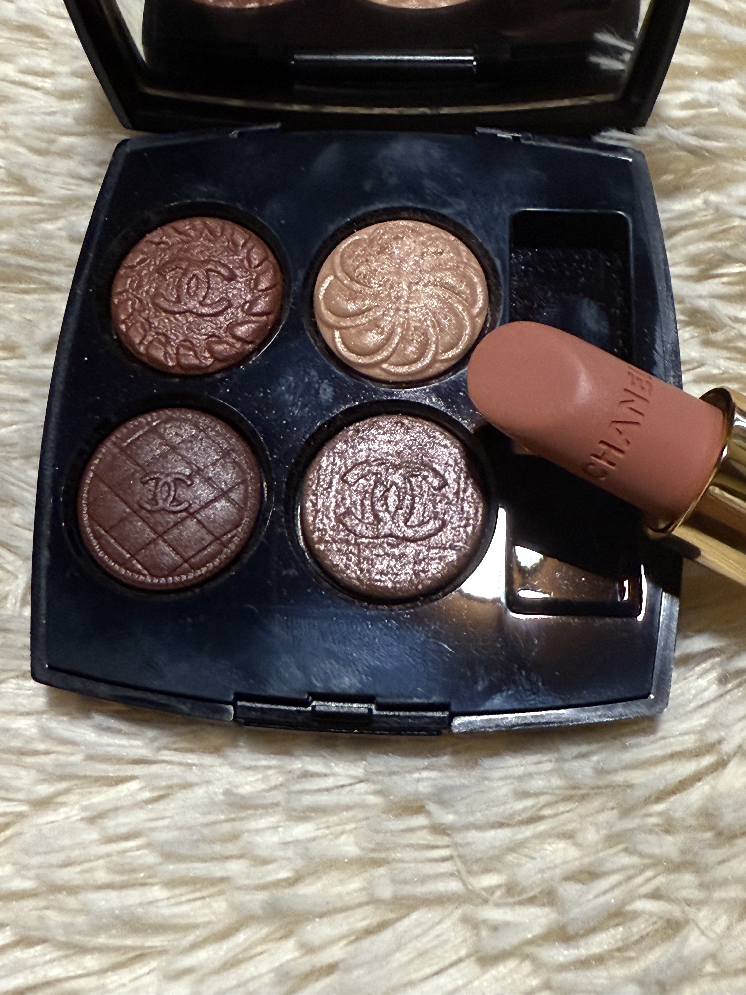 ルージュ アリュール ヴェルヴェット 76 ヴェルサティル/CHANEL/口紅を使ったクチコミ（2枚目）