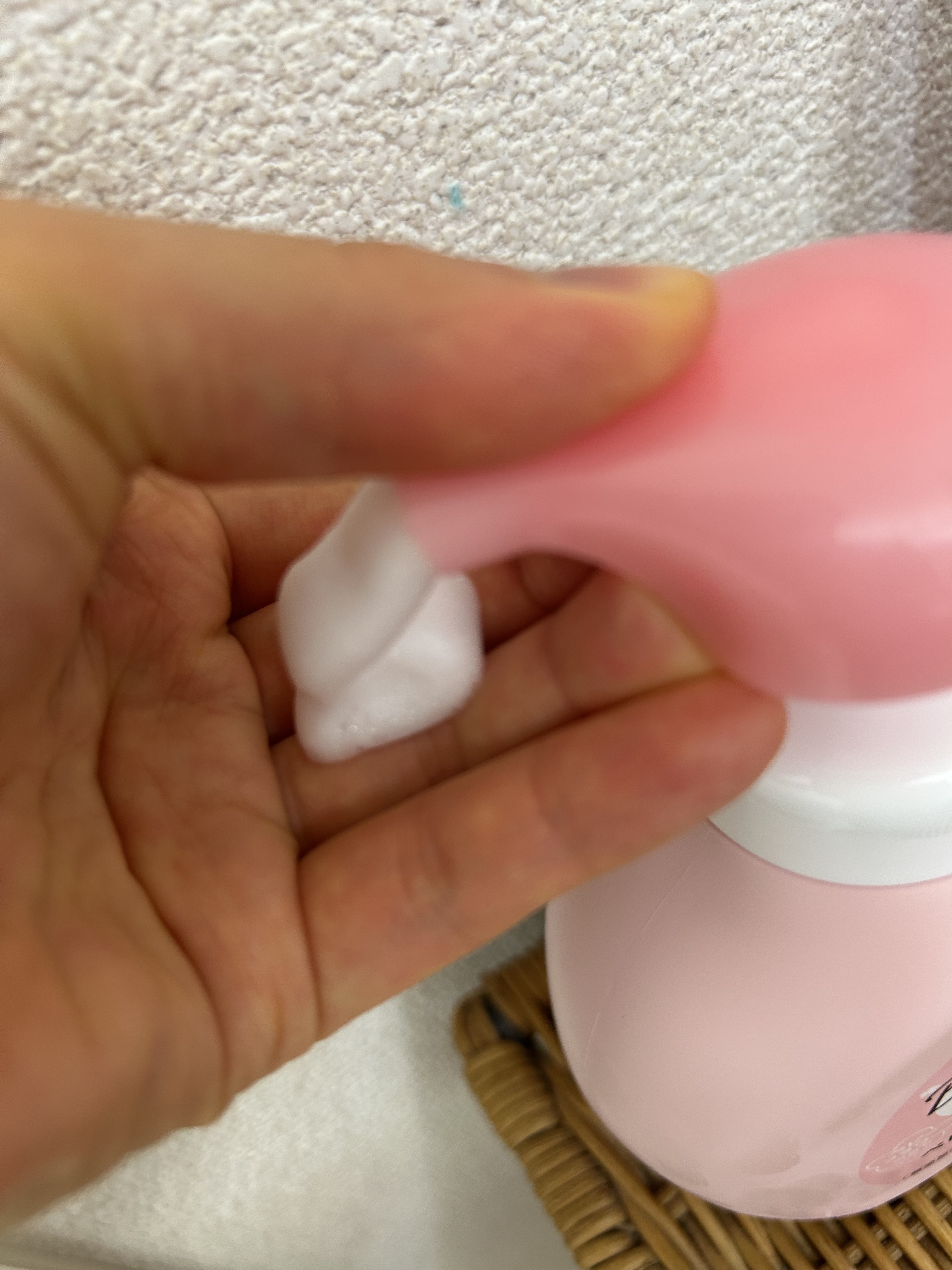 ピジョン ベビー泡シャンプーのクチコミ「ピジョン　ベビー泡シャンプー

公式サイトから引用させて頂きます！


ベビーフラワーの香り🌷.....」（3枚目）