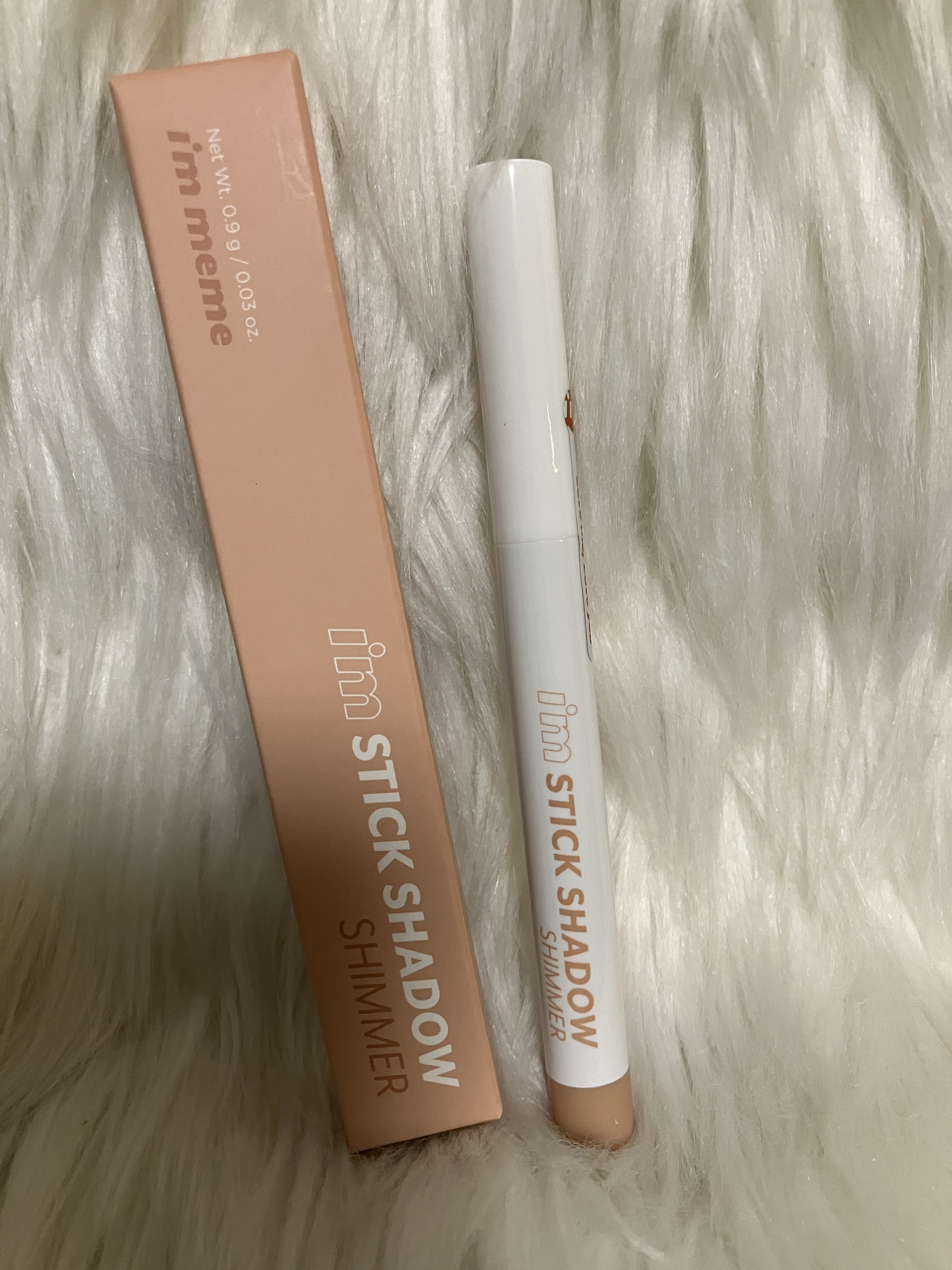 002 ピーチコロネット

リピです✨
元々使ってた物が古くなってしまって、油が酸化したような臭いがしてきたので処分したのですが…

また使いたくなって買いました🎵

眉毛とかマスカラ以外でリピすることってほとんどないので、めっちゃ珍しい