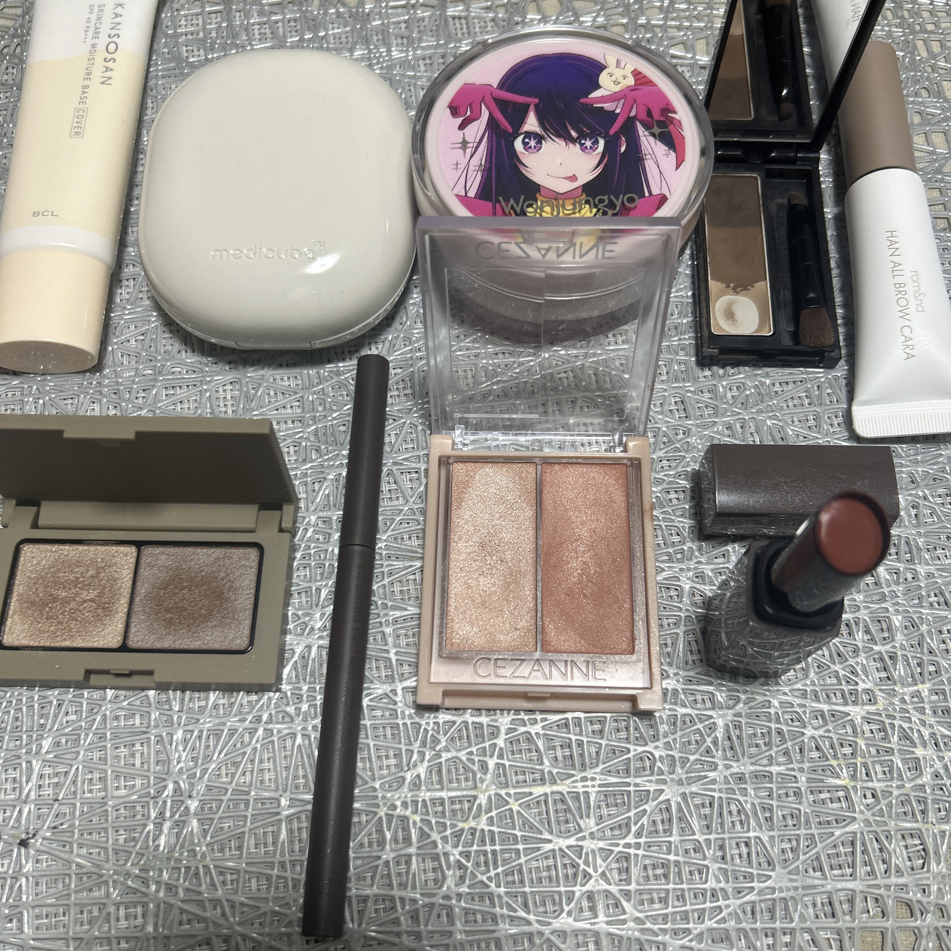 ケイト デザイニングアイブロウ3D/KATE/パウダーアイブロウを使ったクチコミ（2枚目）