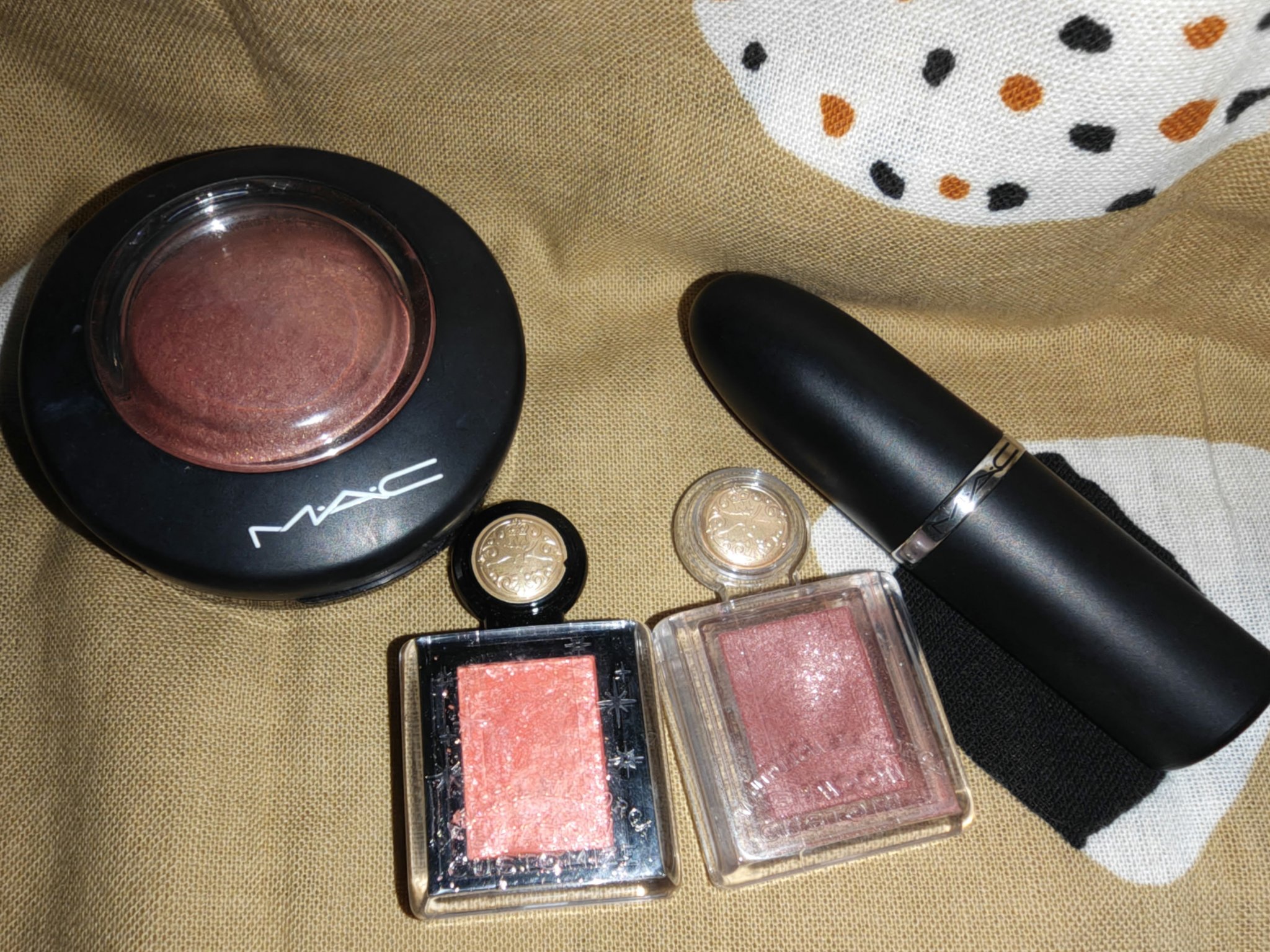 シャドーカスタマイズ (フローティング)/MAJOLICA MAJORCA/単色アイシャドウを使ったクチコミ（1枚目）