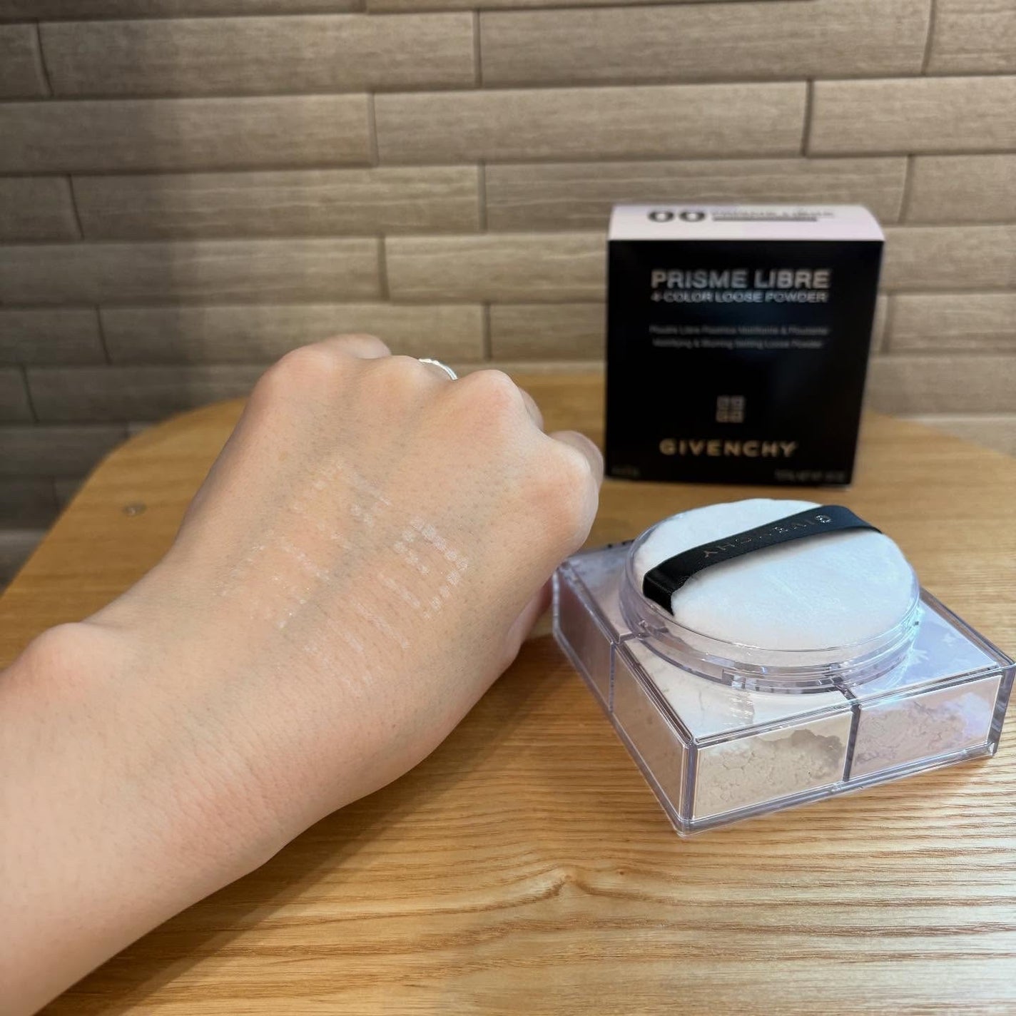 プリズム・リーブル/GIVENCHY/ルースパウダーを使ったクチコミ(7枚目)