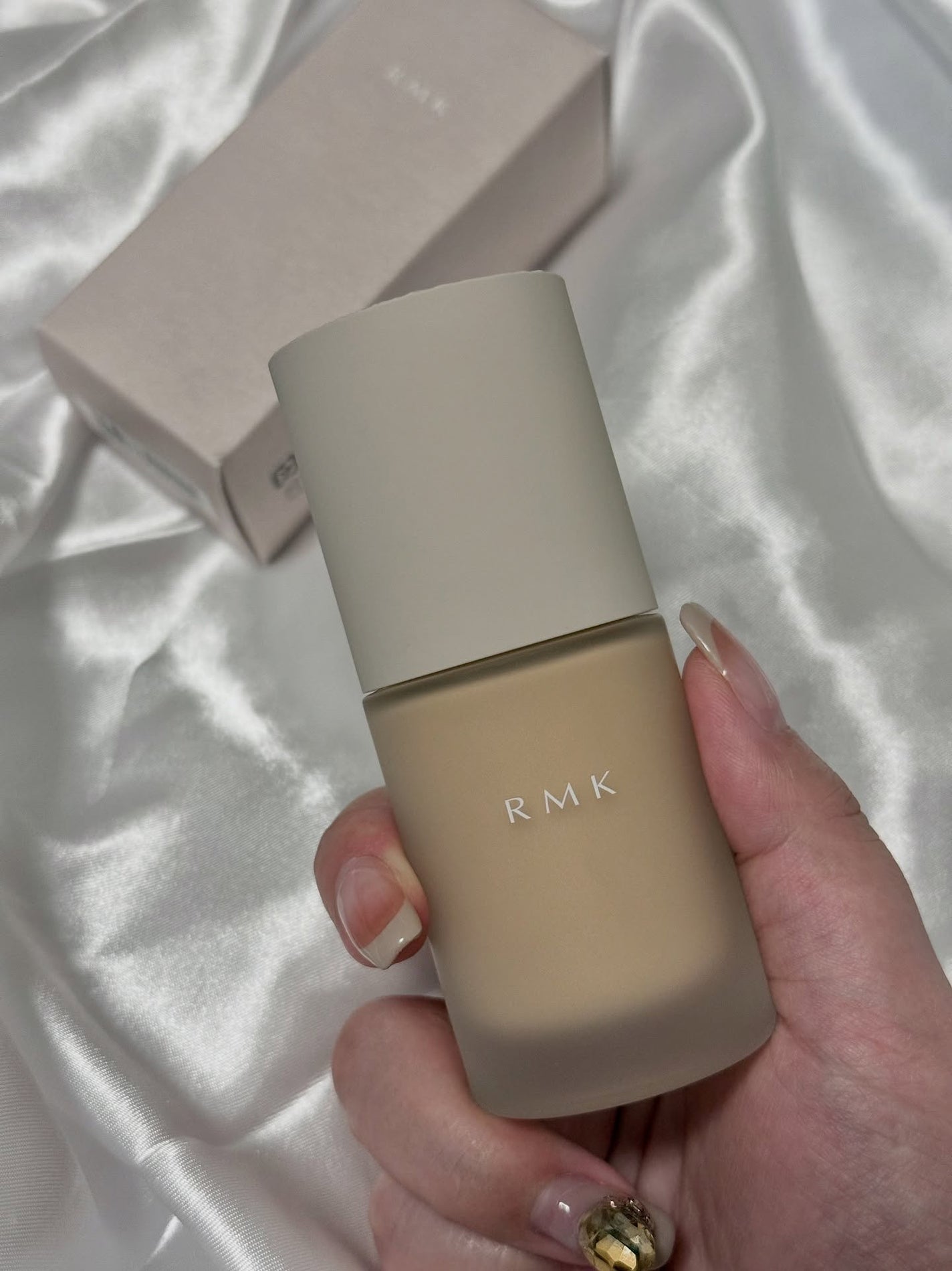 RMK リクイドファンデーション フローレスカバレッジ プラス/RMK/リキッドファンデーションを使ったクチコミ(1枚目)