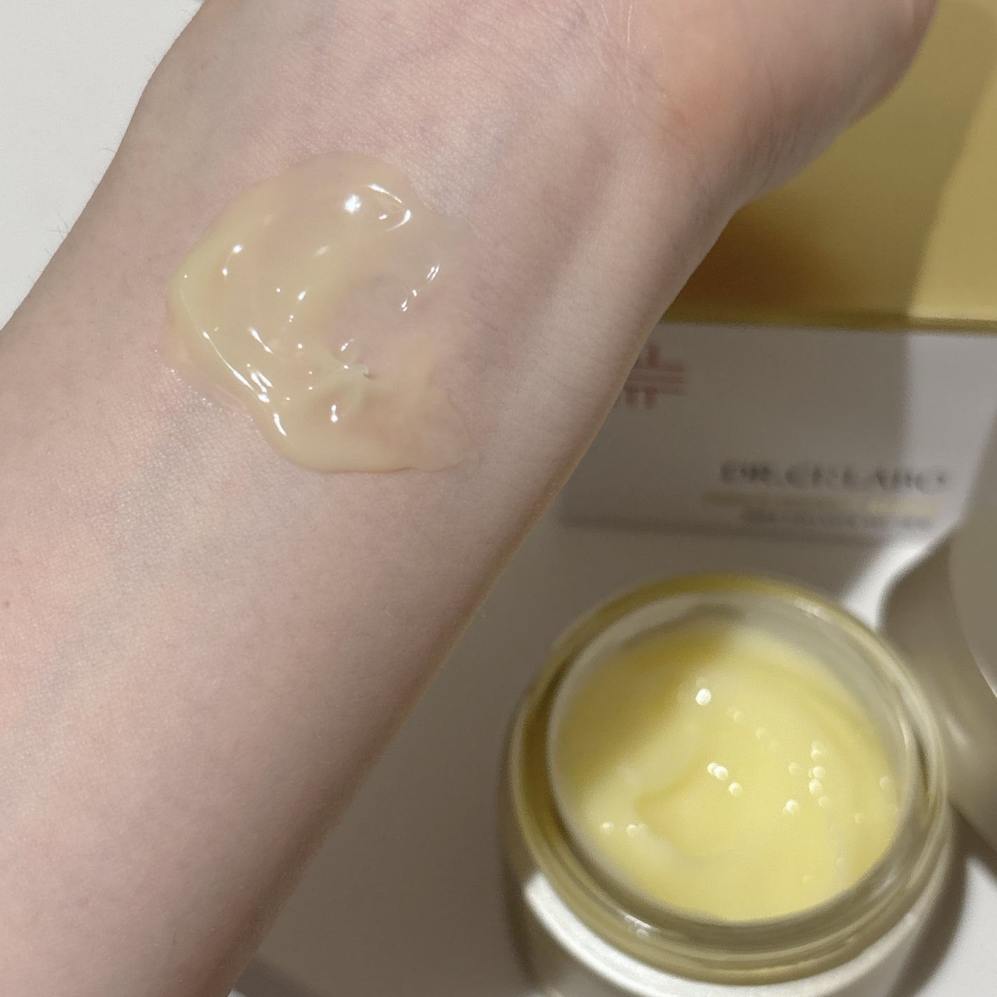 薬用アクアコラーゲンゲル エンリッチリンクルリペア/ドクターシーラボⓇ/フェイスクリームを使ったクチコミ(3枚目)