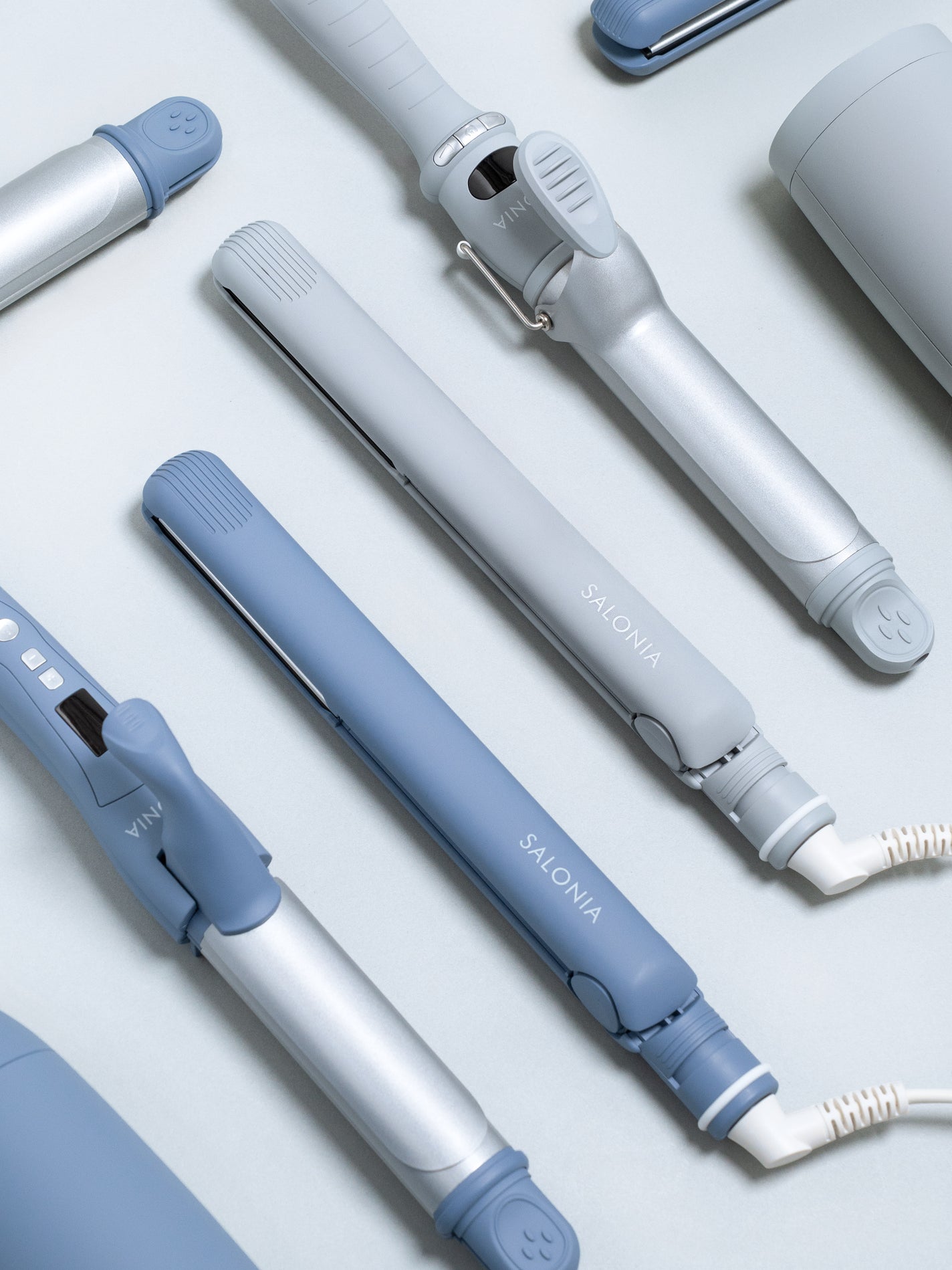 SALONIA(サロニア)公式アカウント on LIPS 「静かな存在感、上品なくすみカラーで登場💙🩶ヘアアイロンも季節限..」(1枚目)