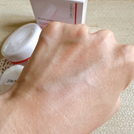 SHISEIDO エッセンス スキンセッティング パウダー/SHISEIDO/ルースパウダーを使ったクチコミ(4枚目)