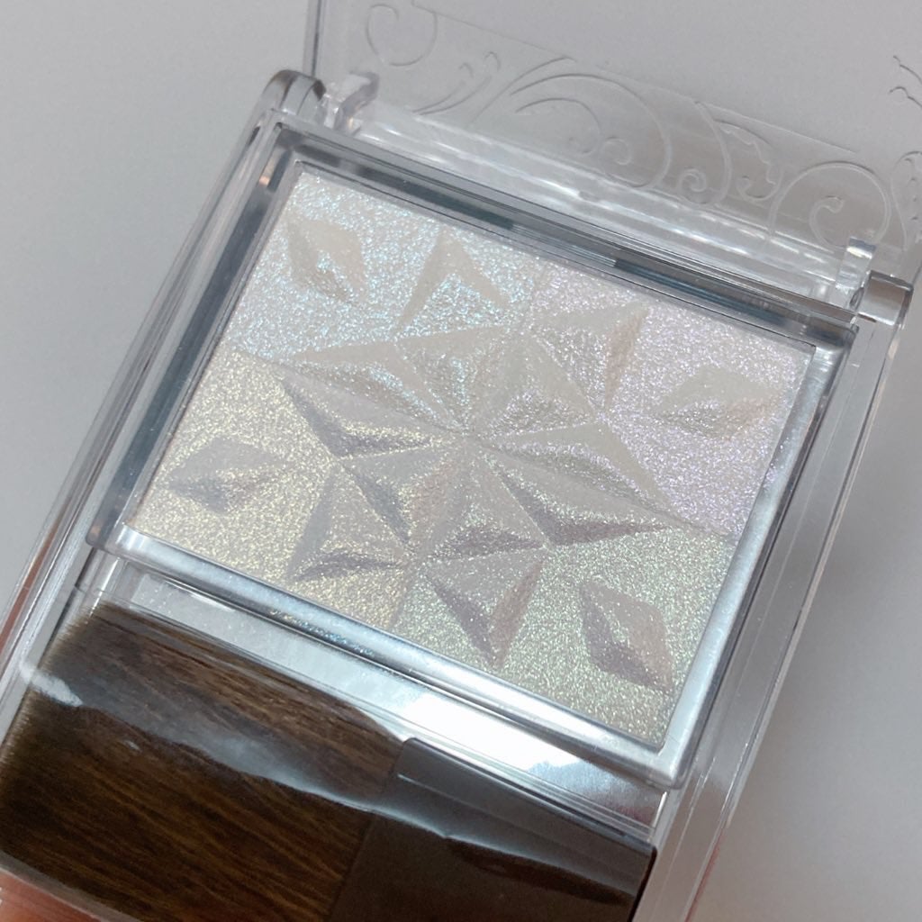 パールグロウハイライト SP3/CEZANNE/ハイライトを使ったクチコミ(2枚目)