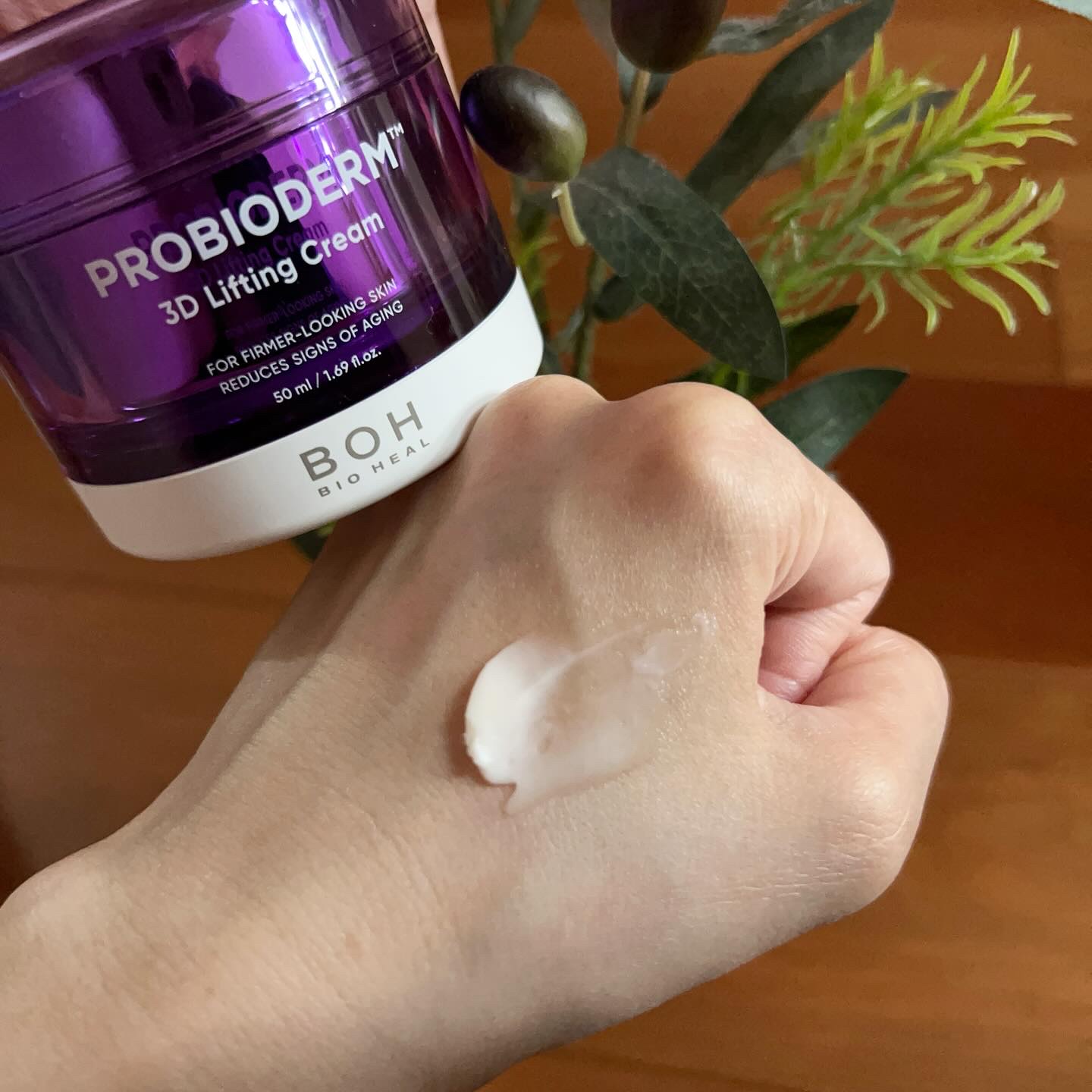 バイオヒールボ プロバイオダーム 3Dリフティングクリーム/BIOHEAL BOH/フェイスクリームを使ったクチコミ（2枚目）