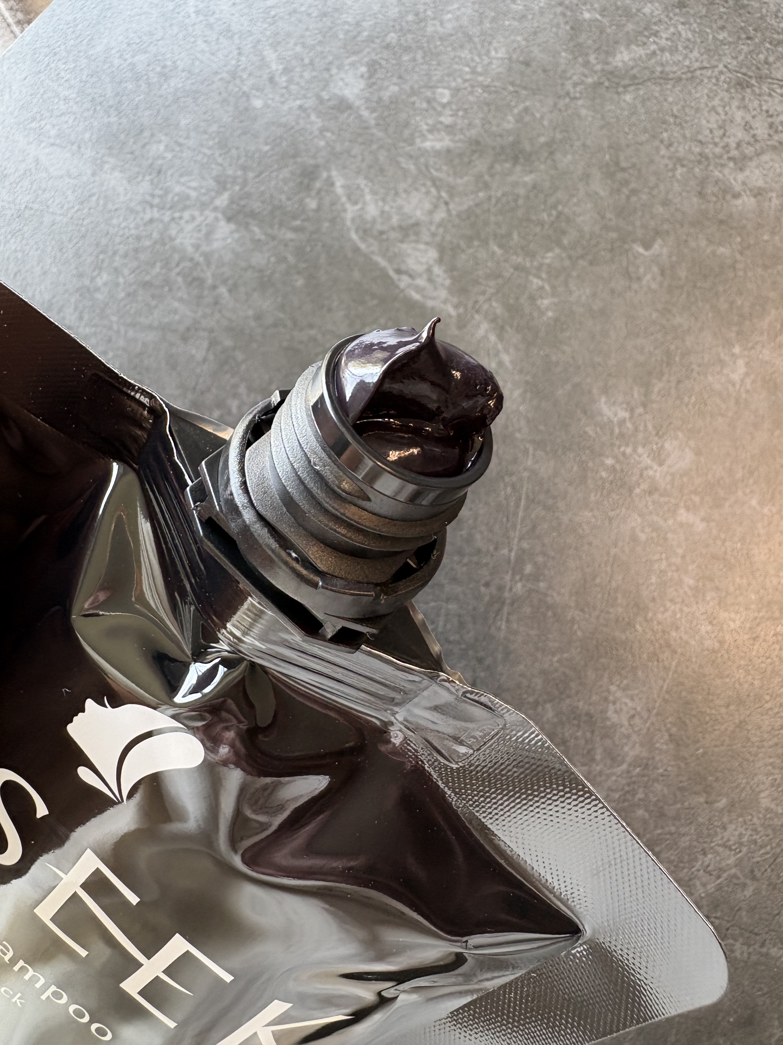 YUSEEK クリームシャンプー　Natural Black 350g2個 Amazon | YUSEEK クリームシャンプー 白髪用ヘアマニキュア 黒