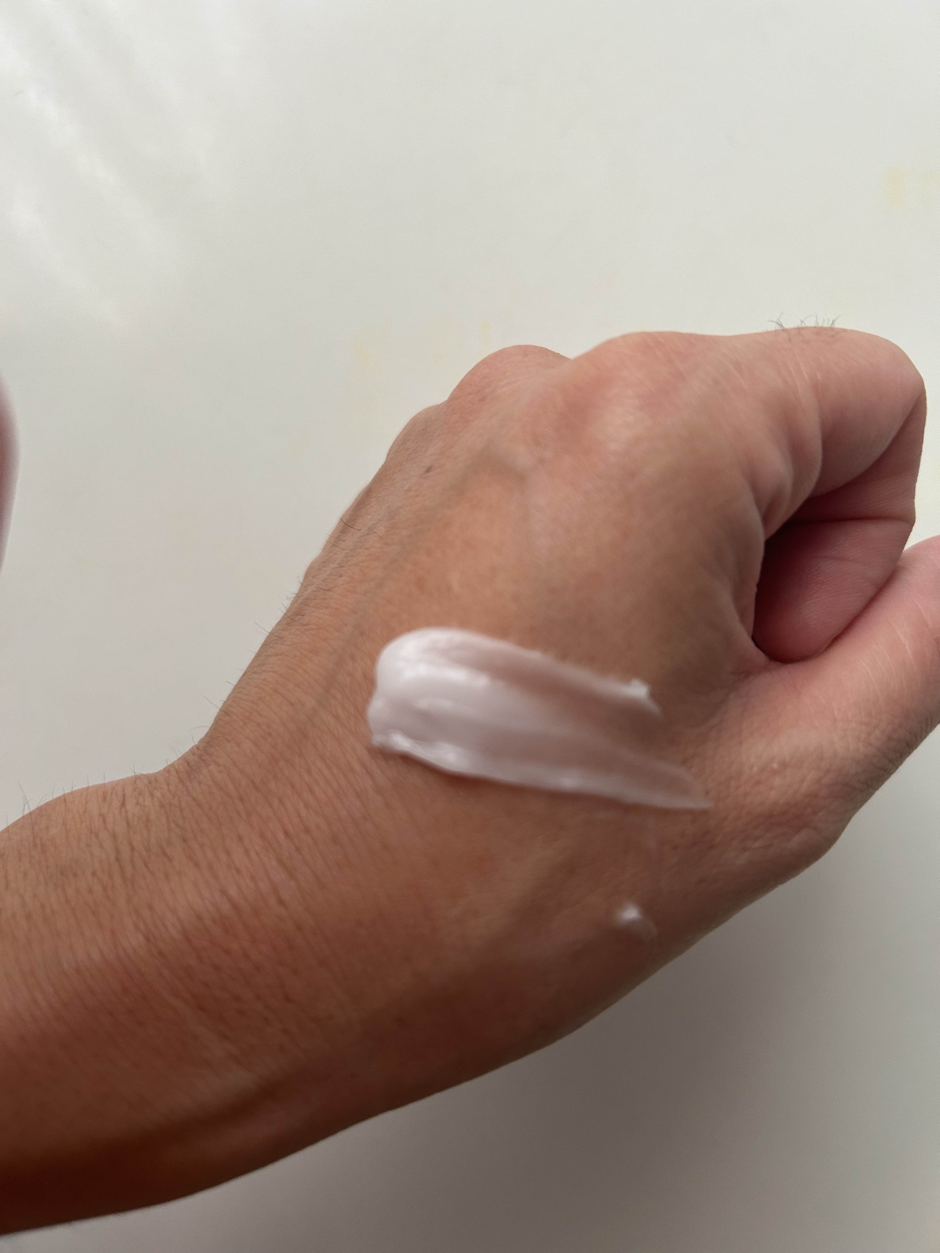 ネイチャーコンク 薬用リンクルケアジェルクリーム/ネイチャーコンク/オールインワン化粧品を使ったクチコミ（3枚目）