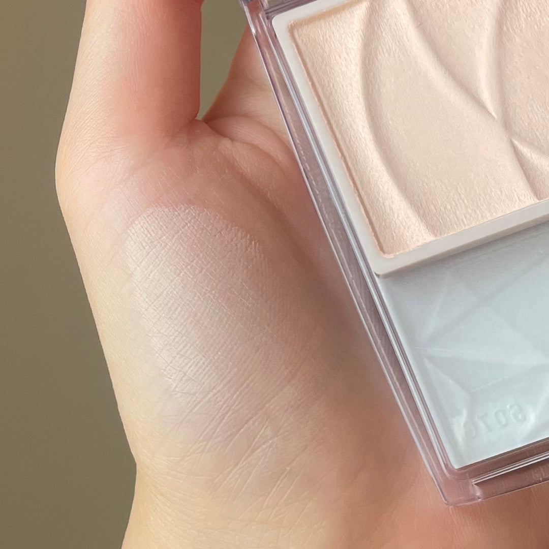 トーンフィルターハイライト/CEZANNE/パウダーハイライトを使ったクチコミ(4枚目)