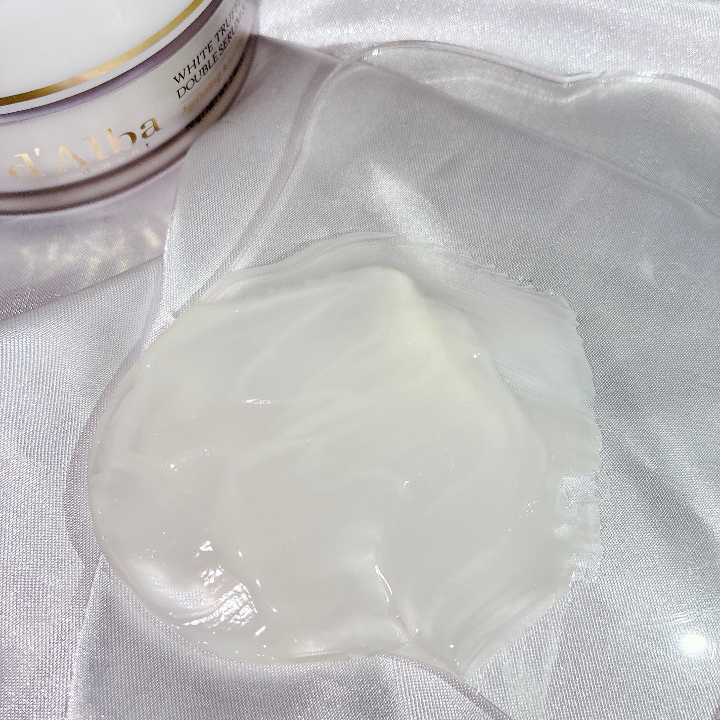 ホワイトトリュフダブルセラムアンドクリーム/ダルバ/フェイスクリームを使ったクチコミ(4枚目)