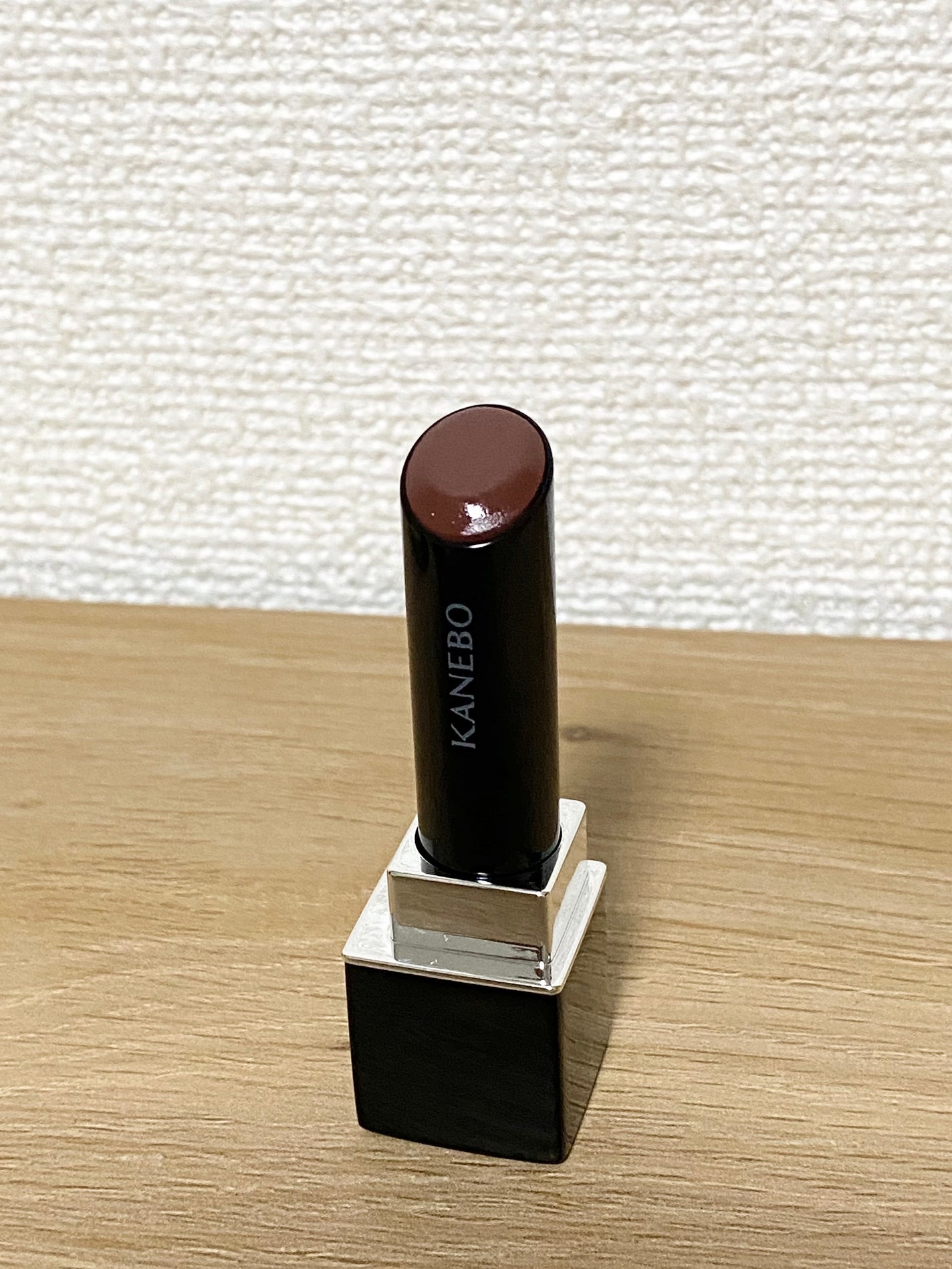 ルージュスターヴァイブラント/KANEBO/口紅を使ったクチコミ(2枚目)