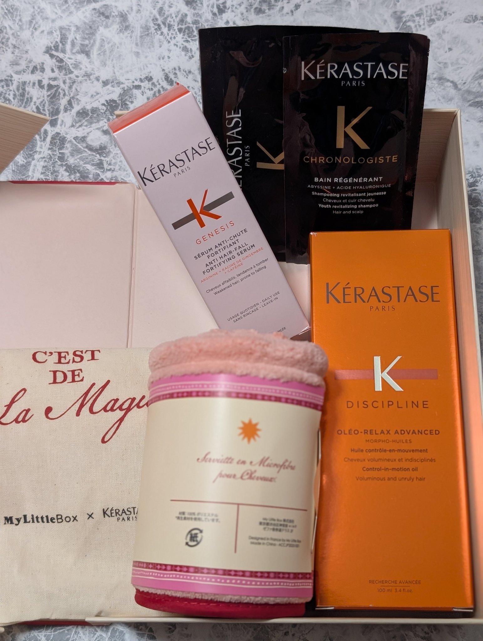 今月の
🎗My Little Box🎗が
届いたので、
記録✍️

今回は
ヘアタオル他、ヘアケアグッズ🫣❣️
🎗ケラスターゼ🎗 の商品がメインで
入っていました🫶

📍DP フルイド オレオ リラックス
📍GN セラム フ
