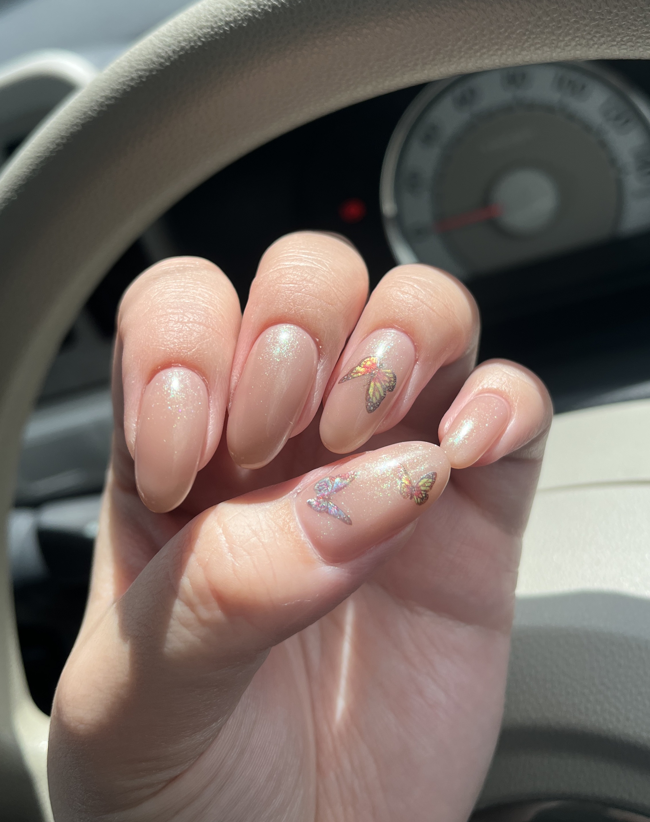 #セルフネイル,#ダイソーネイル,#バタフライネイルのネイルデザイン