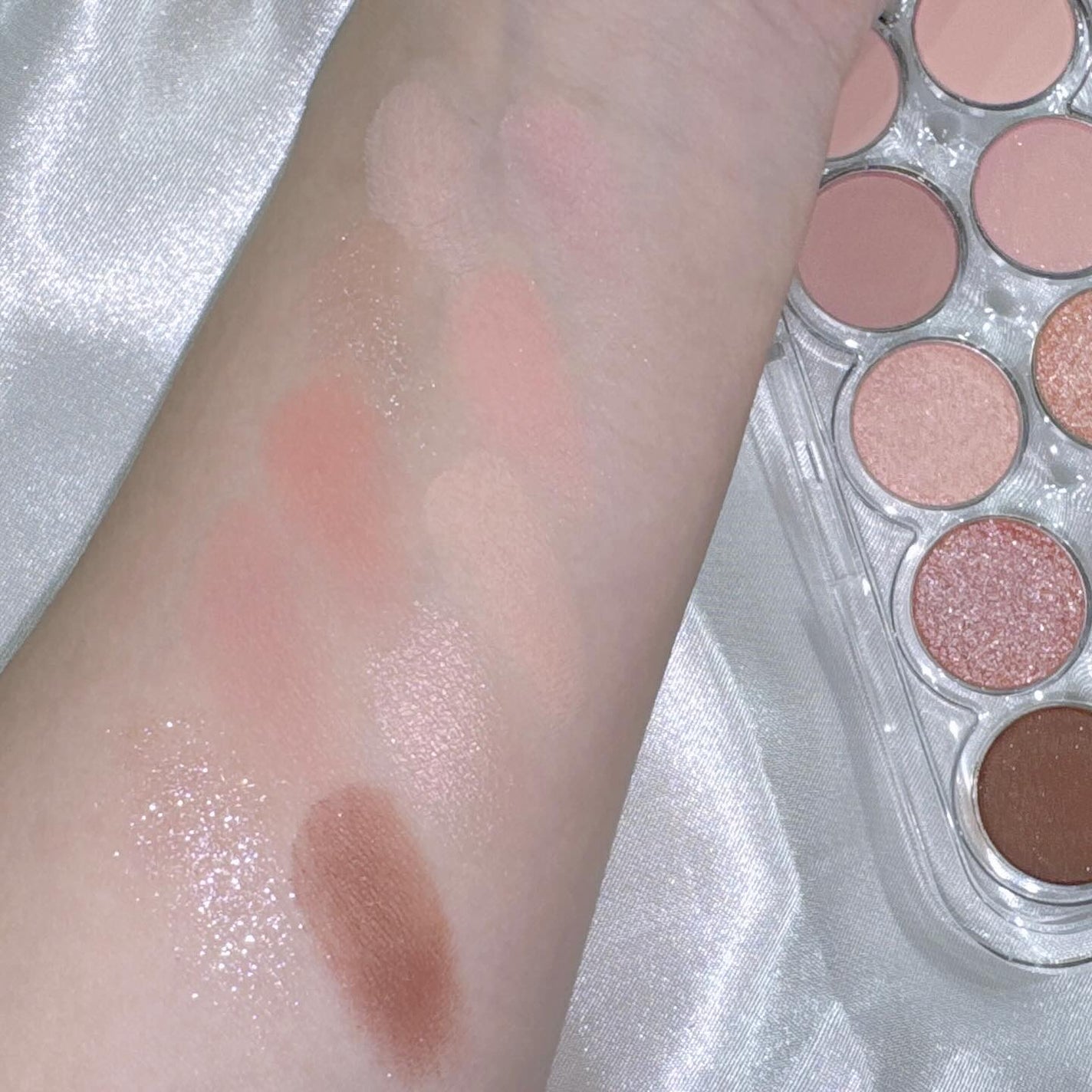 ライトオンアイズシャドウパレット/ルミル/アイシャドウパレットを使ったクチコミ(3枚目)