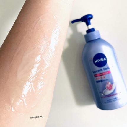 ニベア ルーセントビューティ ディープモイスチャー 浸透保湿美容液ボディミルク リッチローズの香り/ニベア/ボディミルクを使ったクチコミ(2枚目)