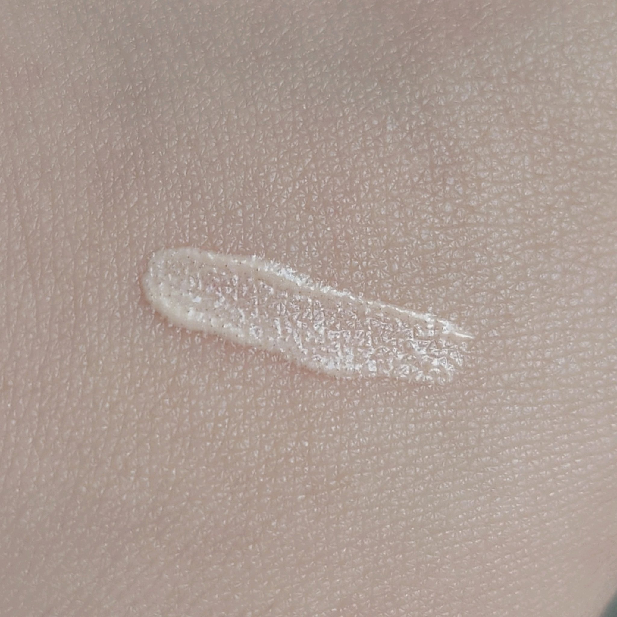 ルナソル スムースフィックスアイプライマー/LUNASOL/アイシャドウベースを使ったクチコミ（2枚目）