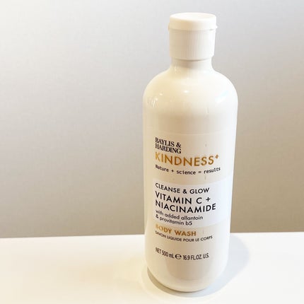 カインドネス+ ボディウォッシュ ビタミンC/BAYLIS&HARDING/ボディソープを使ったクチコミ(4枚目)