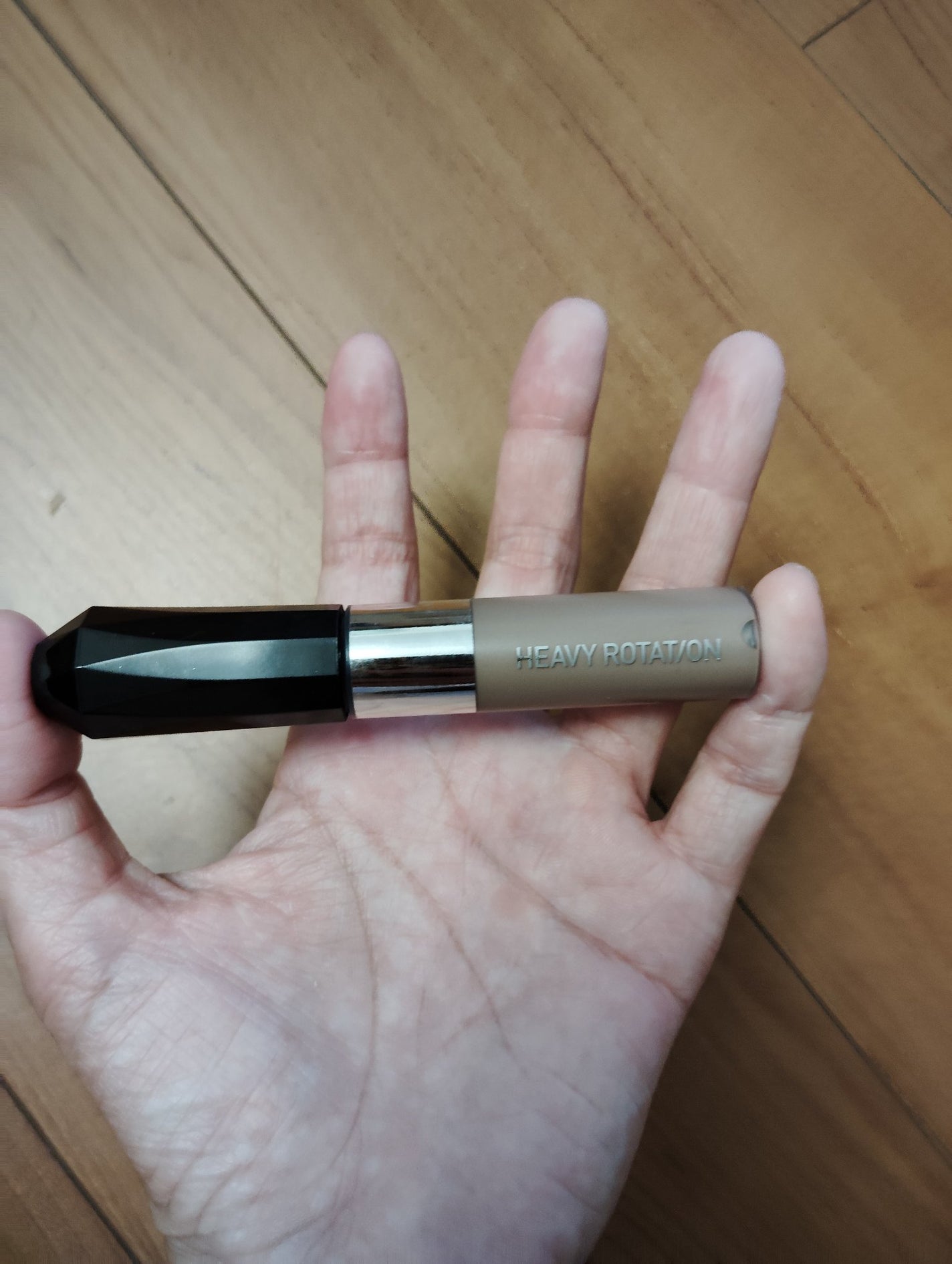 ヘビーローテーション カラーリングアイブロウEX/ヘビーローテーション/眉マスカラを使ったクチコミ(2枚目)