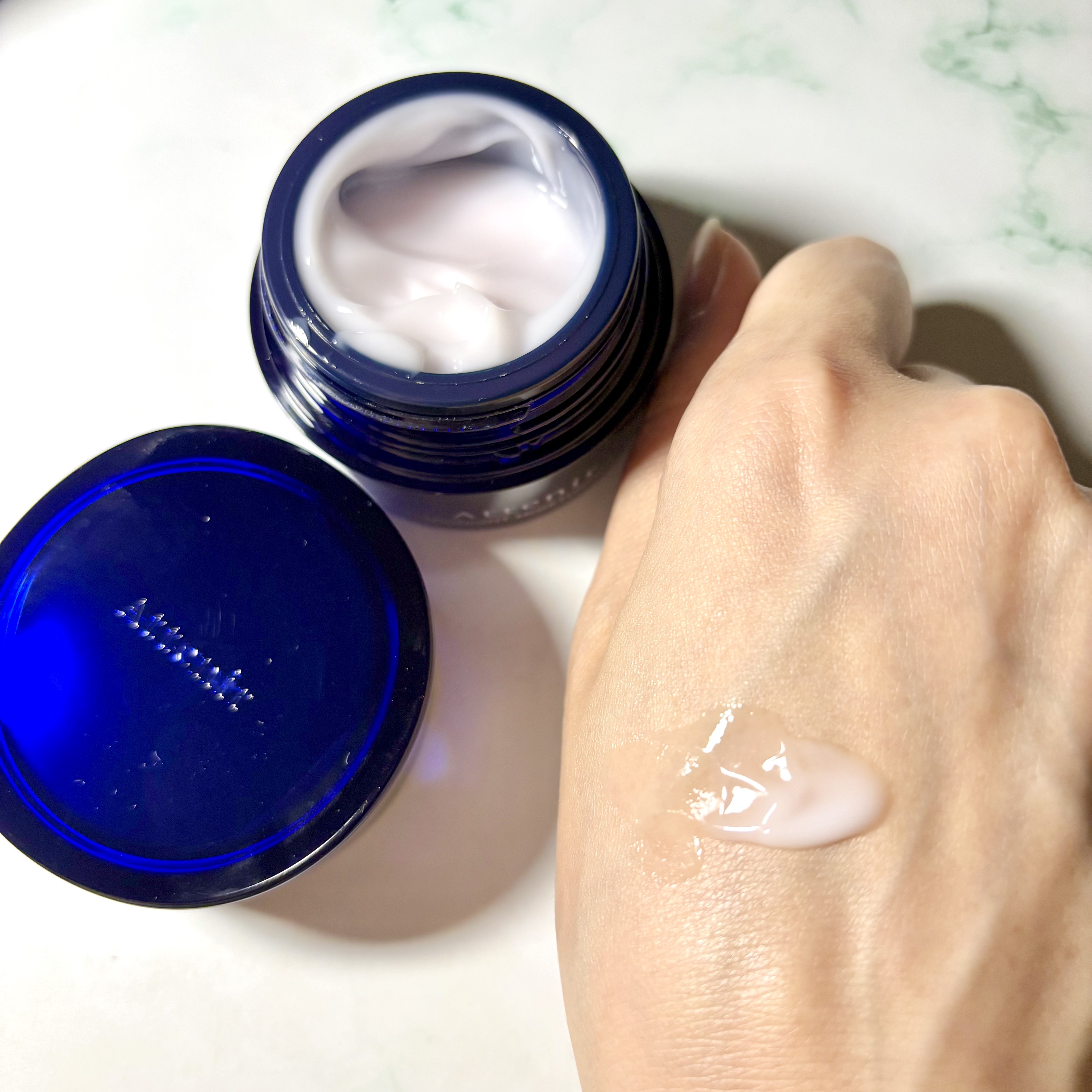 アテニア ミッドナイトモイスチャライザー/アテニア/フェイスクリームを使ったクチコミ（3枚目）