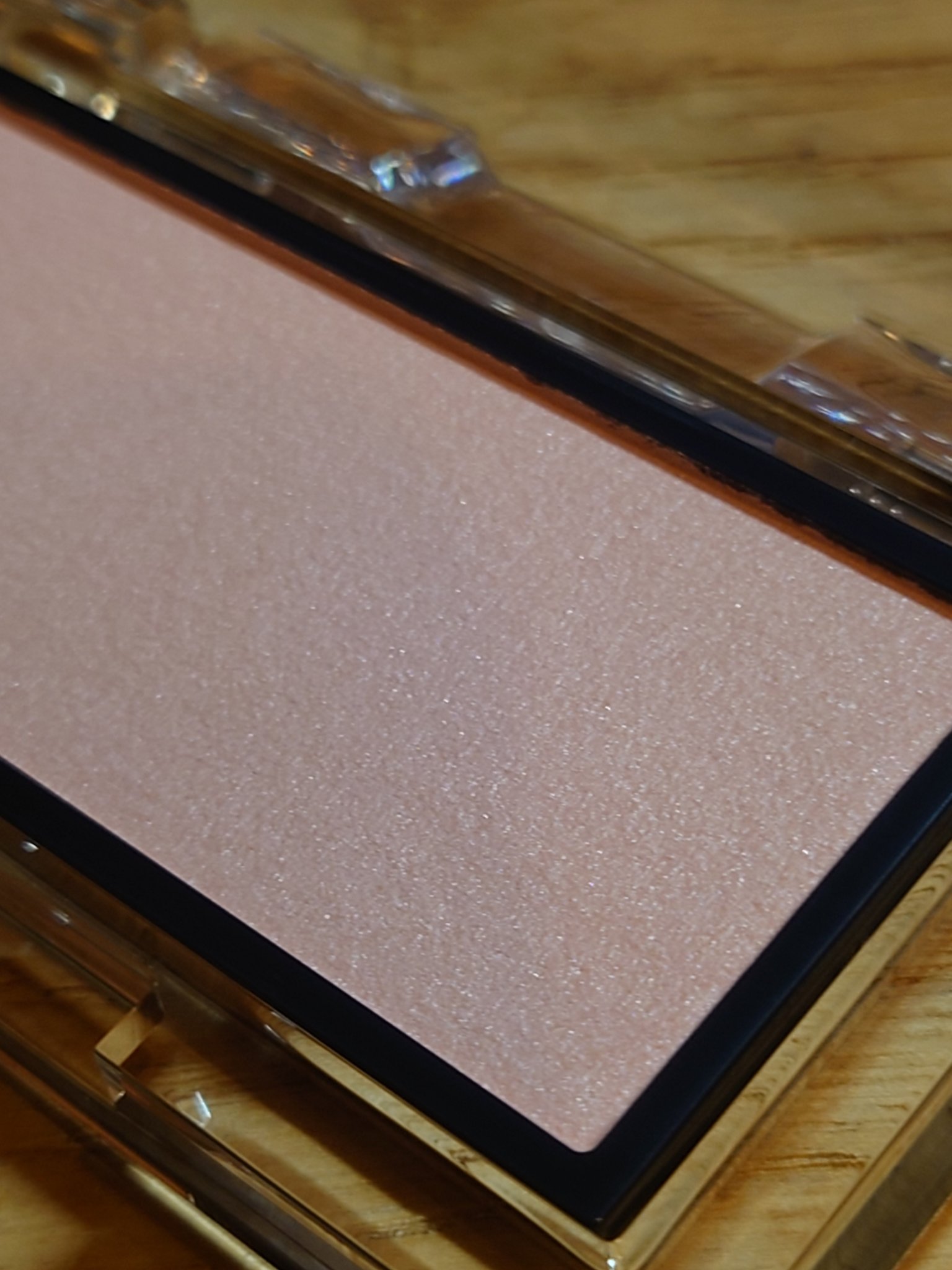 アディクション ザ ブラッシュ マット/ADDICTION/パウダーチークを使ったクチコミ（3枚目）