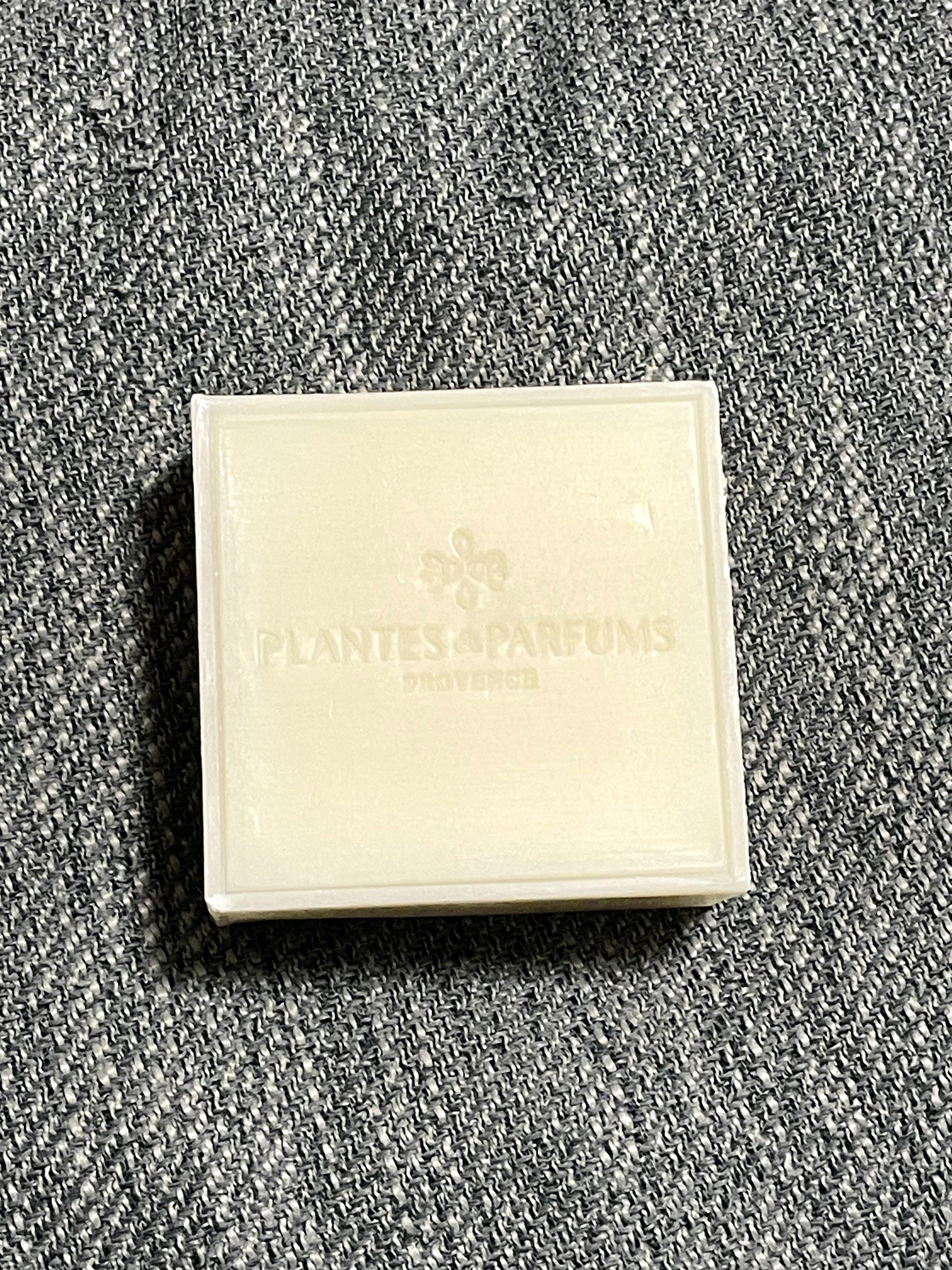 マルセイユソープ/PLANTES&PARFUMS/洗顔石鹸を使ったクチコミ（3枚目）