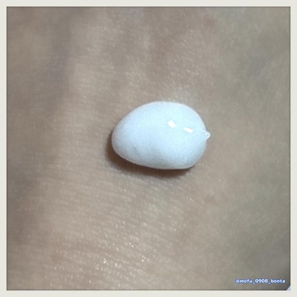 ニベア ルーセントビューティ ディープモイスチャー 浸透保湿美容液ボディミルク リッチローズの香り/ニベア/ボディミルクを使ったクチコミ(4枚目)