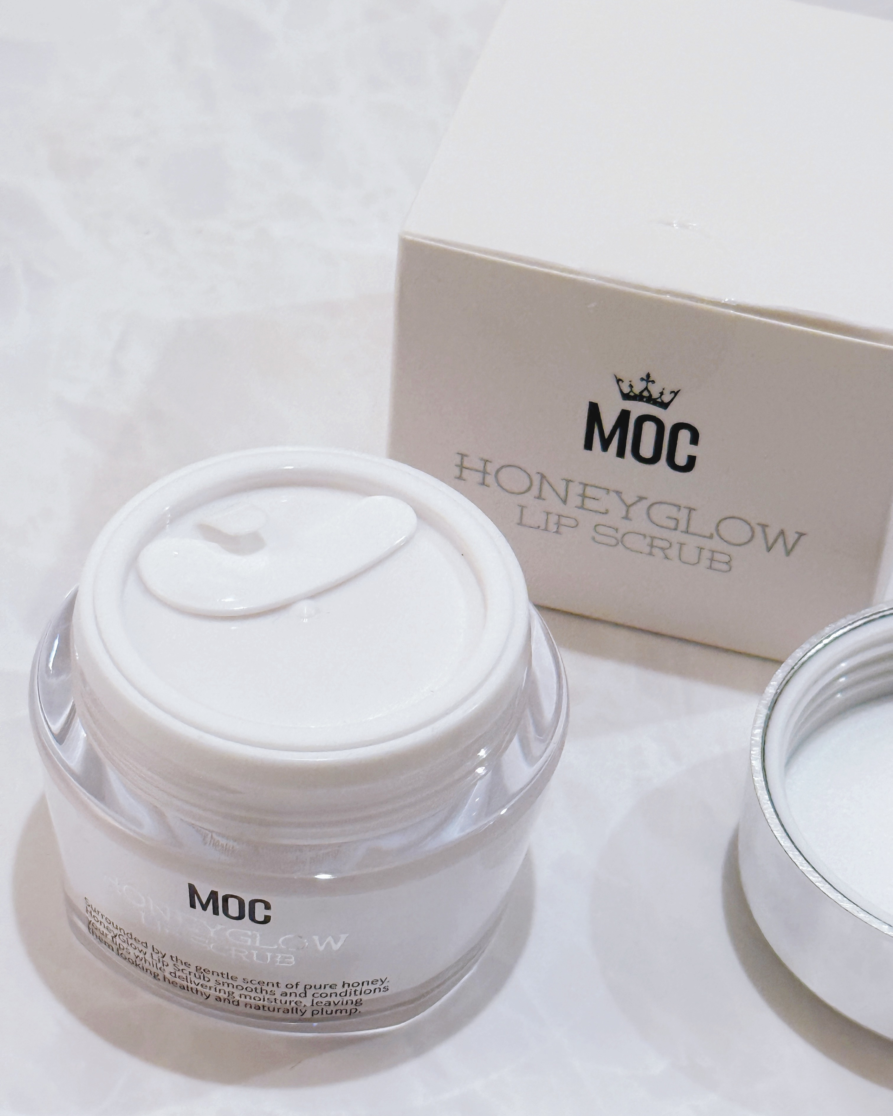 MOC HONEY GLOW LIP SCRUB/MOC/リップスクラブを使ったクチコミ（3枚目）