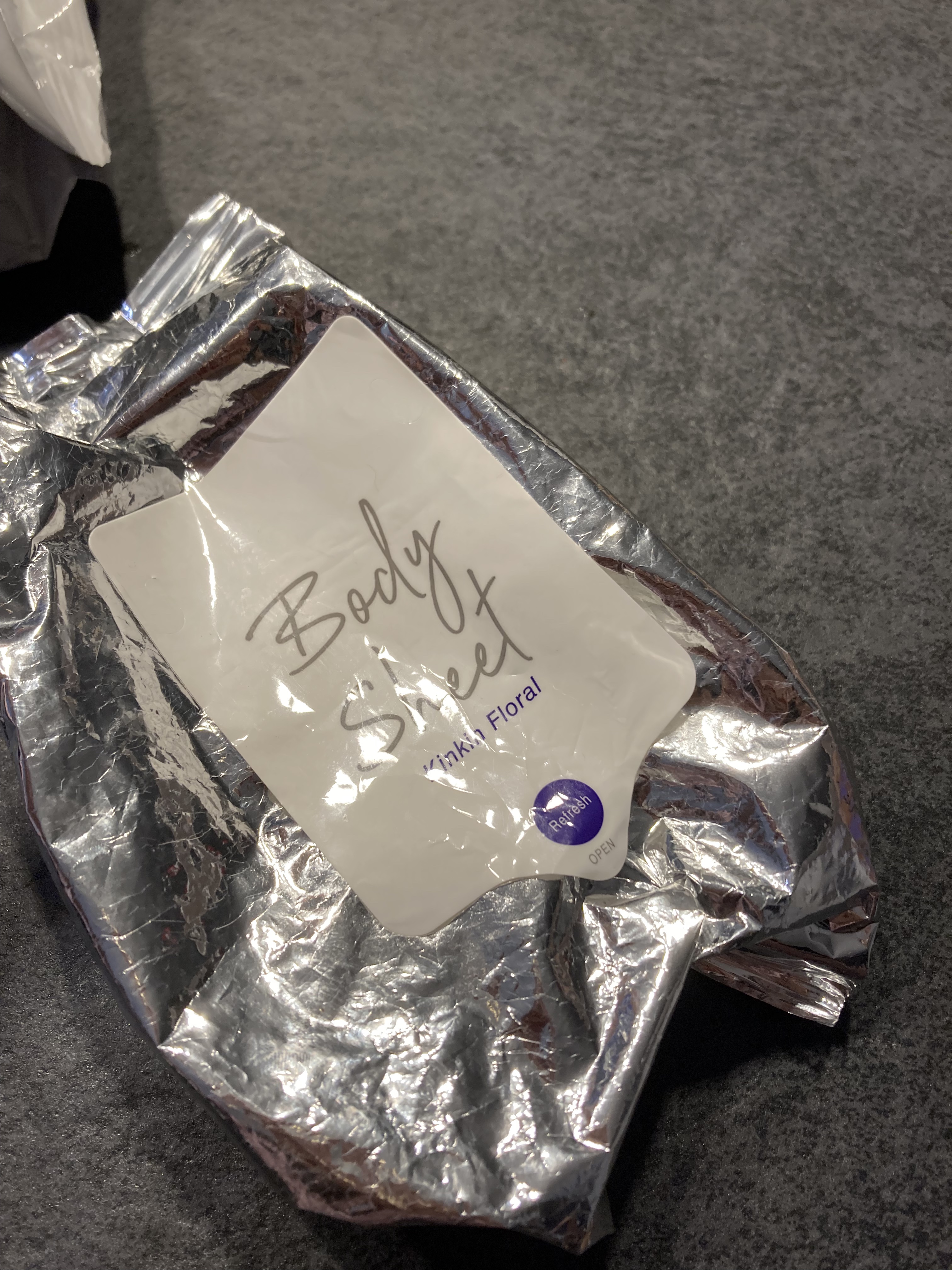 アイスデオドラントボディペーパー アイスフルーティ/ギャツビー/ボディシートを使ったクチコミ（1枚目）