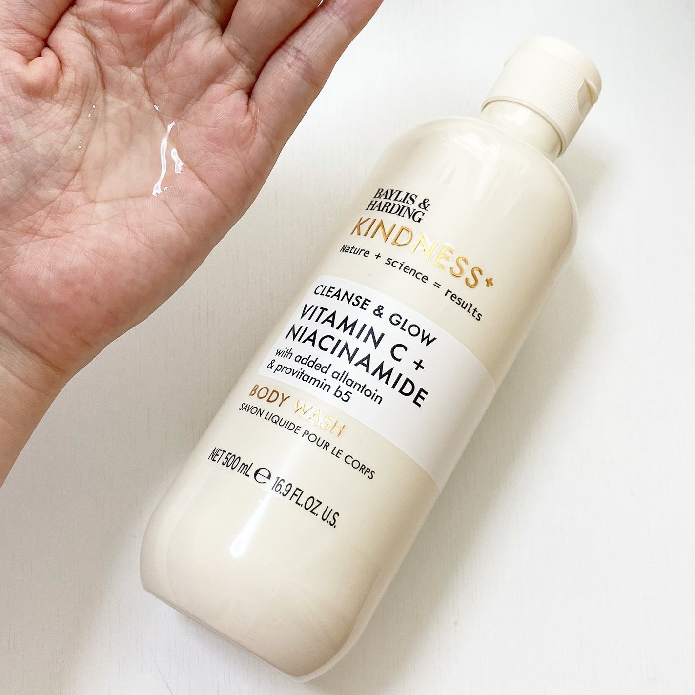 カインドネス+ ボディウォッシュ ビタミンC/BAYLIS&HARDING/ボディソープを使ったクチコミ(2枚目)