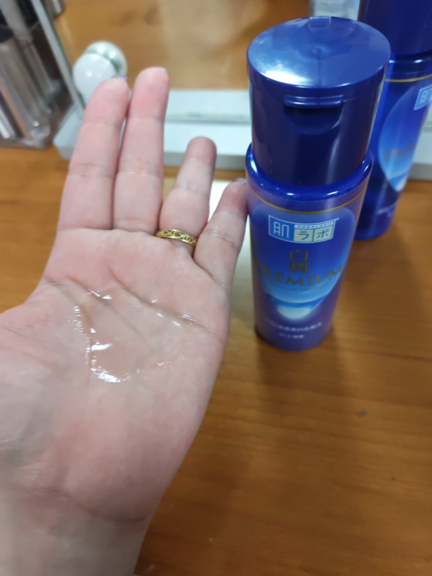 白潤プレミアム薬用浸透美白化粧水/肌ラボ/化粧水を使ったクチコミ（3枚目）