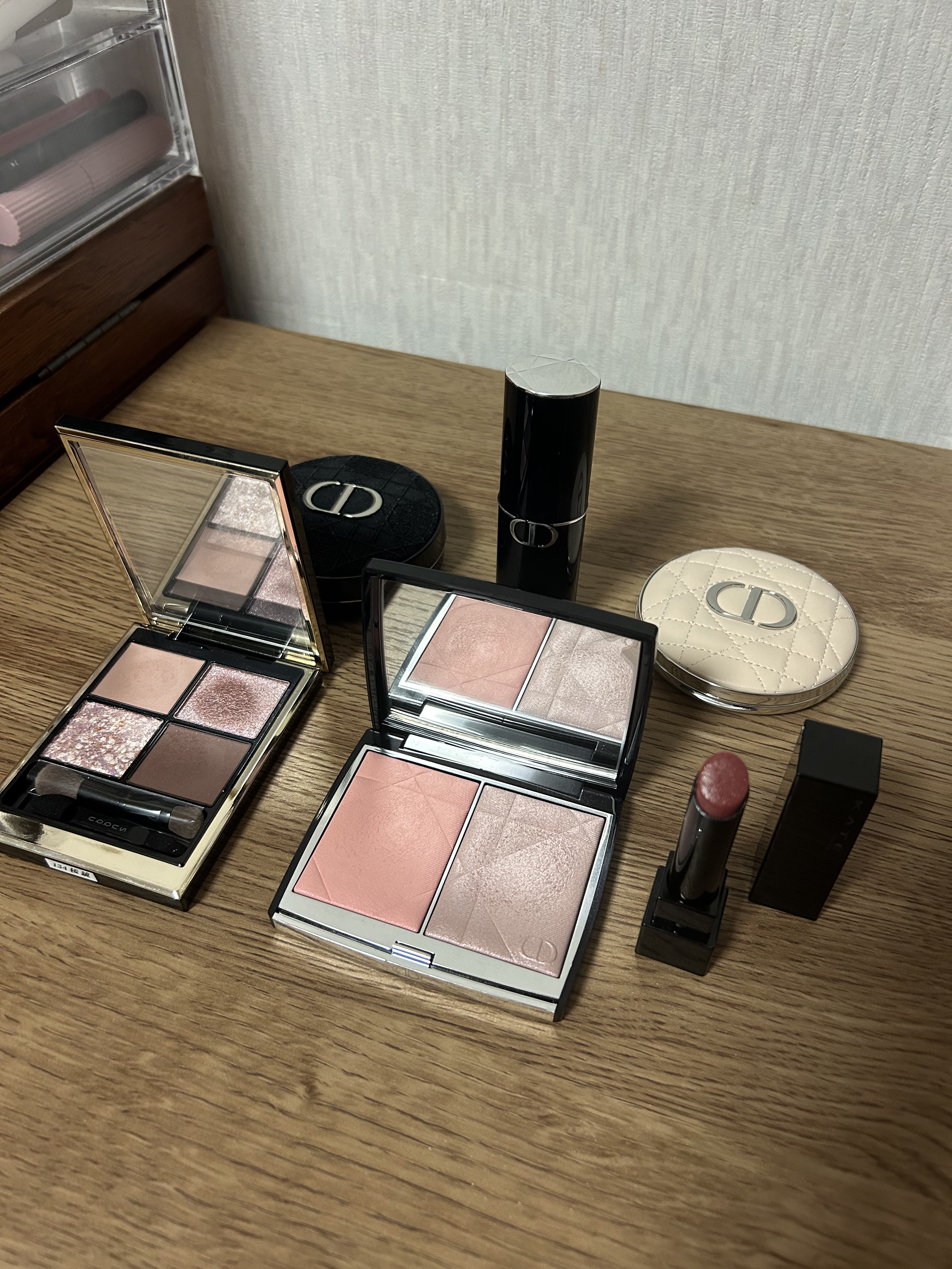 ディオールスキン フォーエヴァー ヌード マット フィルター/Dior/フェイスパウダーを使ったクチコミ（2枚目）