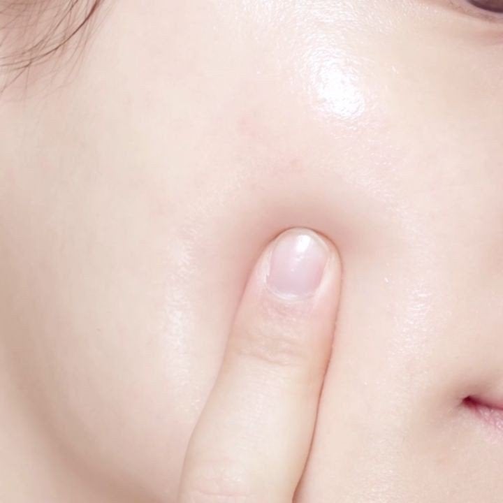 Apomederm アポメダーム on LIPS 「もう手放せない!👩🏻💼忙しい日でも一発で回復✨薬水アンプルで..」(3枚目)