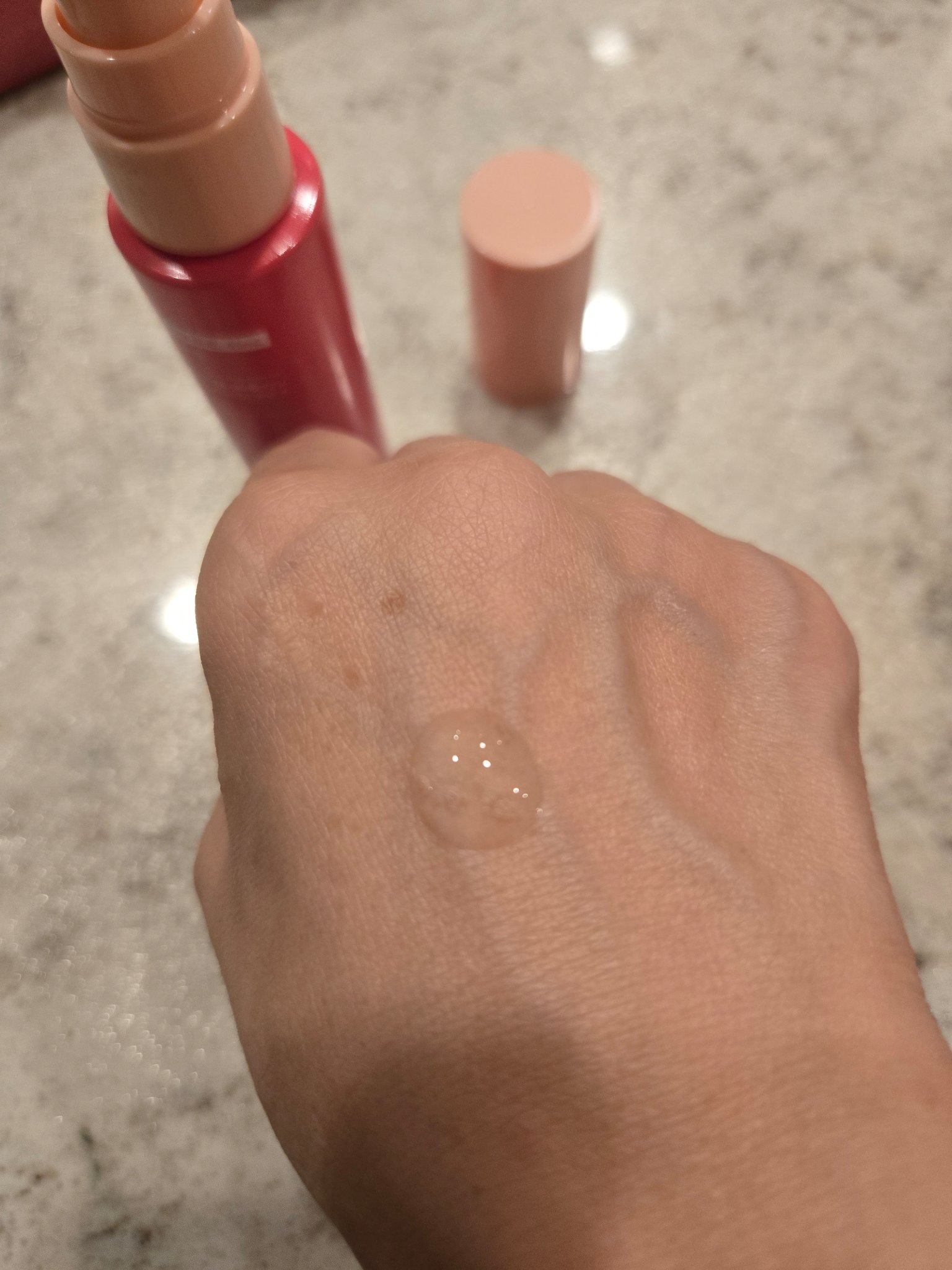 kankanのクチコミ「ヘパトリート美容液を使ってみました。


保水有効成分「ヘパリン類似物質」と 肌あれ有効成分「.....」（2枚目）