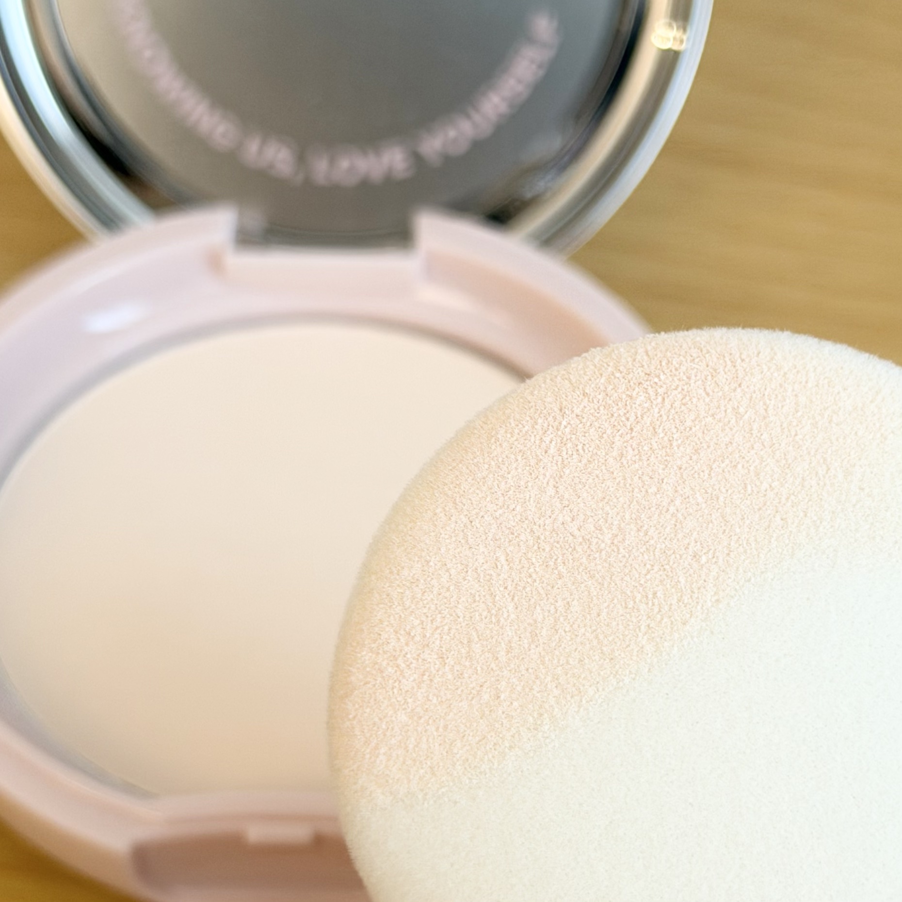 ブラーパウダーパクト/nouus/プレストパウダーを使ったクチコミ（3枚目）