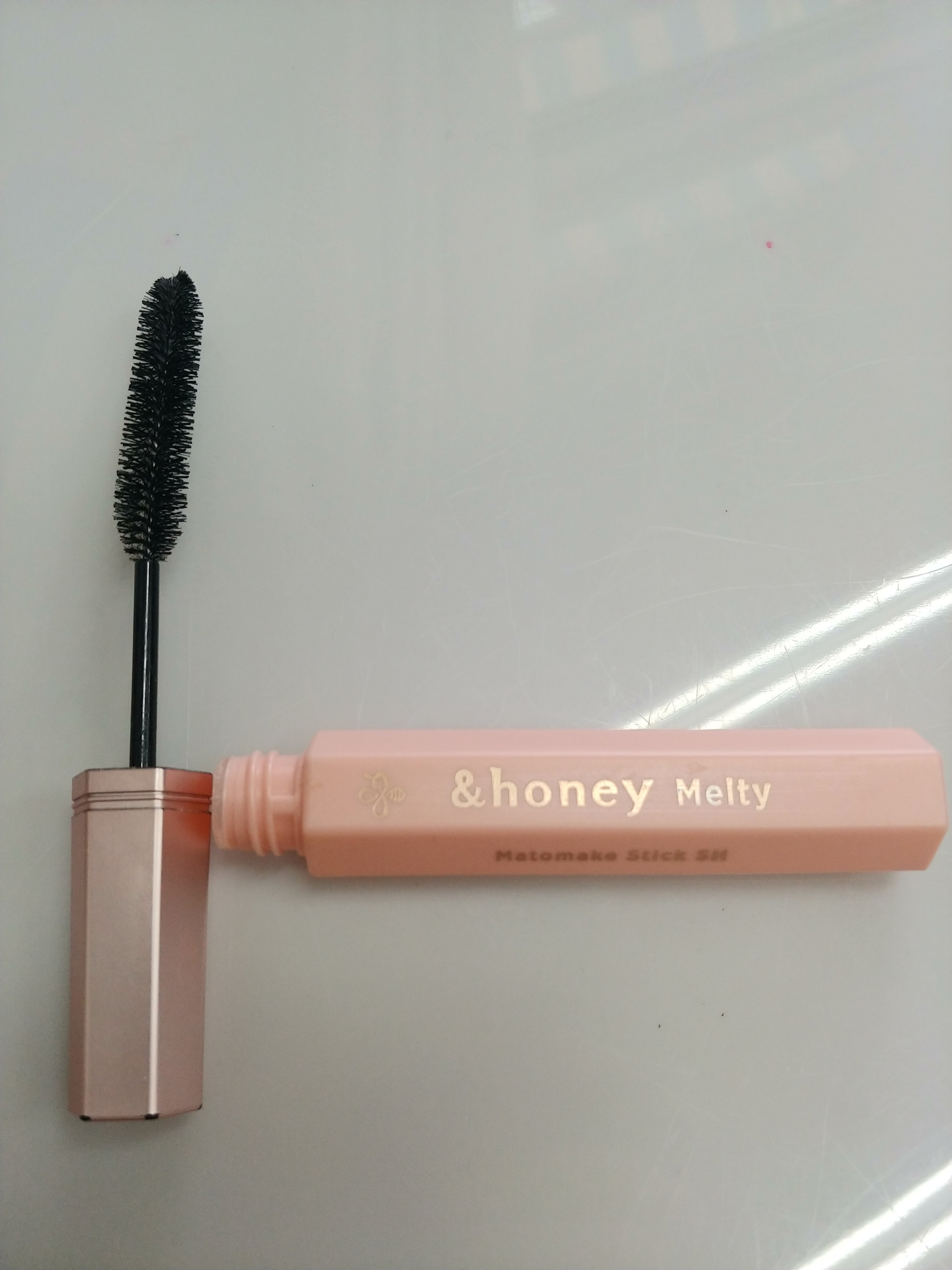 アンドハニー メルティ マトメイクスティック スーパーホールド 4.0/&honey/ヘアジェルを使ったクチコミ（1枚目）