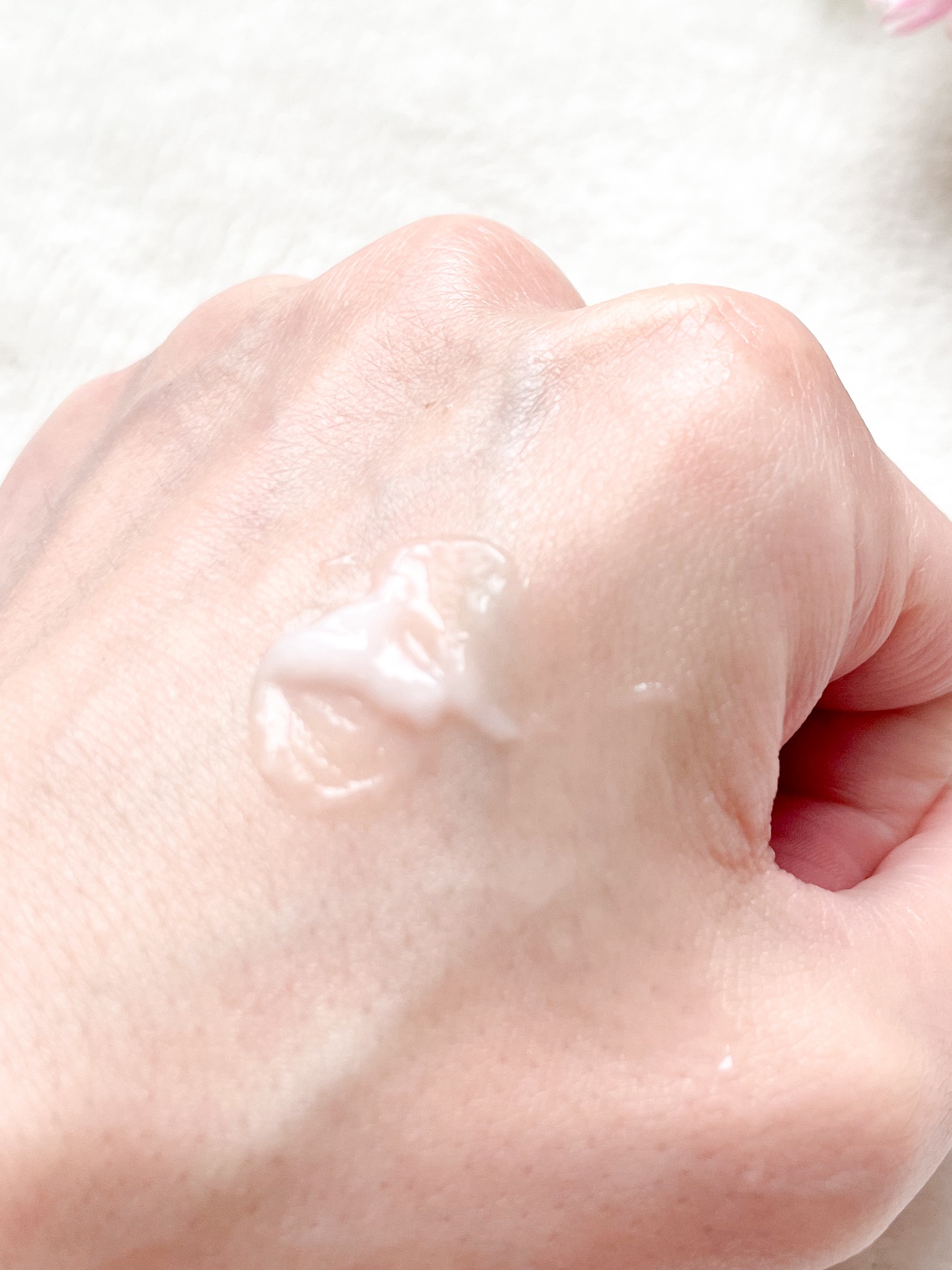 パーフェクトワン スーパーモイスチャージェル/パーフェクトワン/オールインワン化粧品を使ったクチコミ（3枚目）