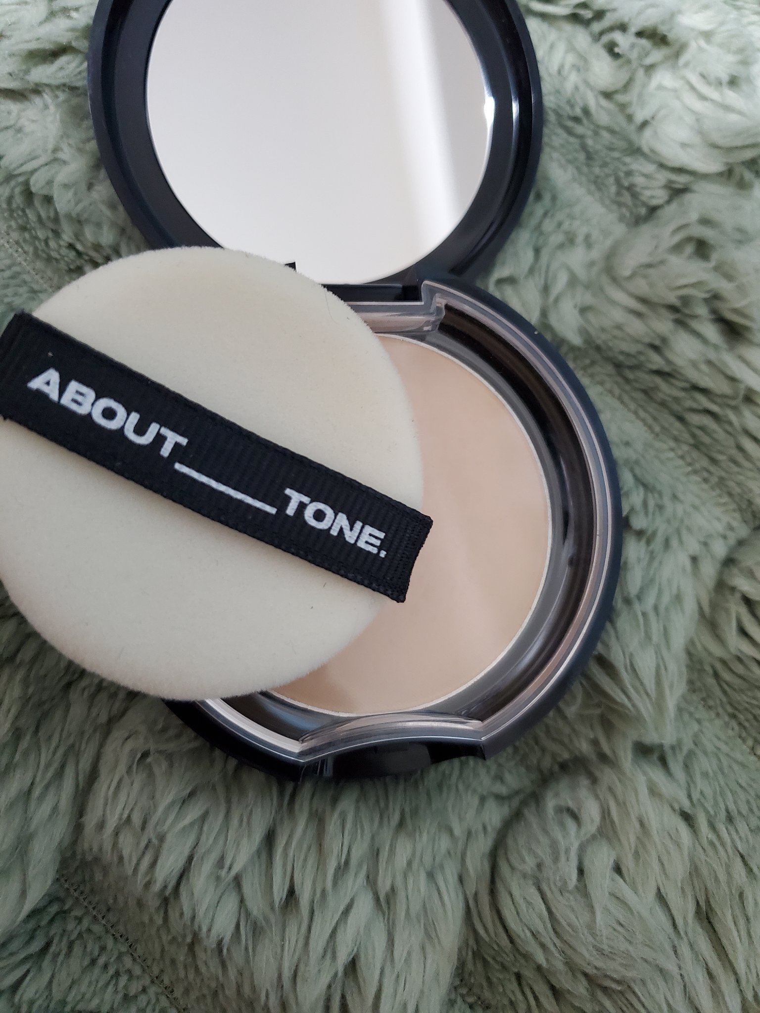 ブラーパウダーパクト 03 ナチュラル/ABOUT TONE/プレストパウダーを使ったクチコミ（1枚目）