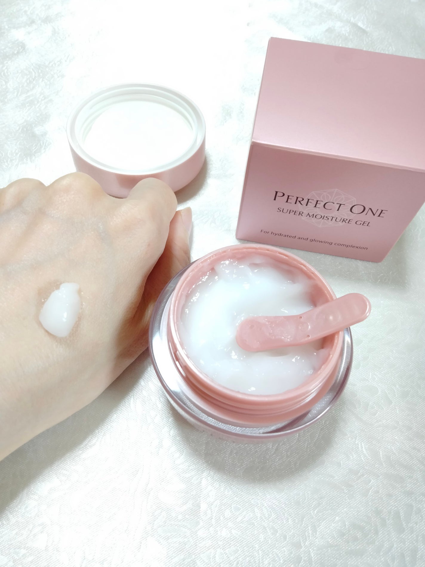 パーフェクトワン スーパーモイスチャージェル/パーフェクトワン/オールインワン化粧品を使ったクチコミ(5枚目)