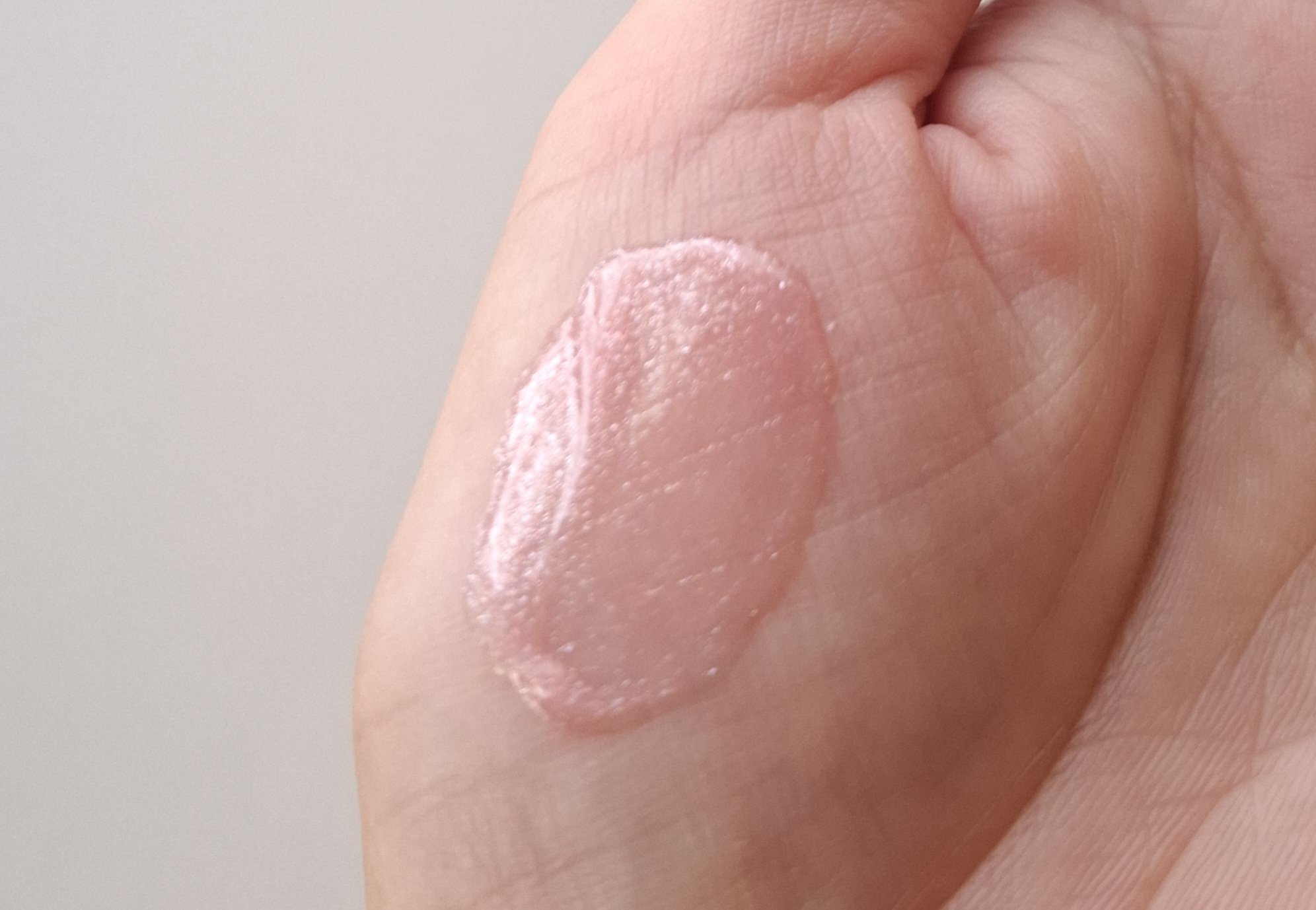 リップグロウィバーム スターダストシリーズ/LANEIGE/リップバームを使ったクチコミ（2枚目）