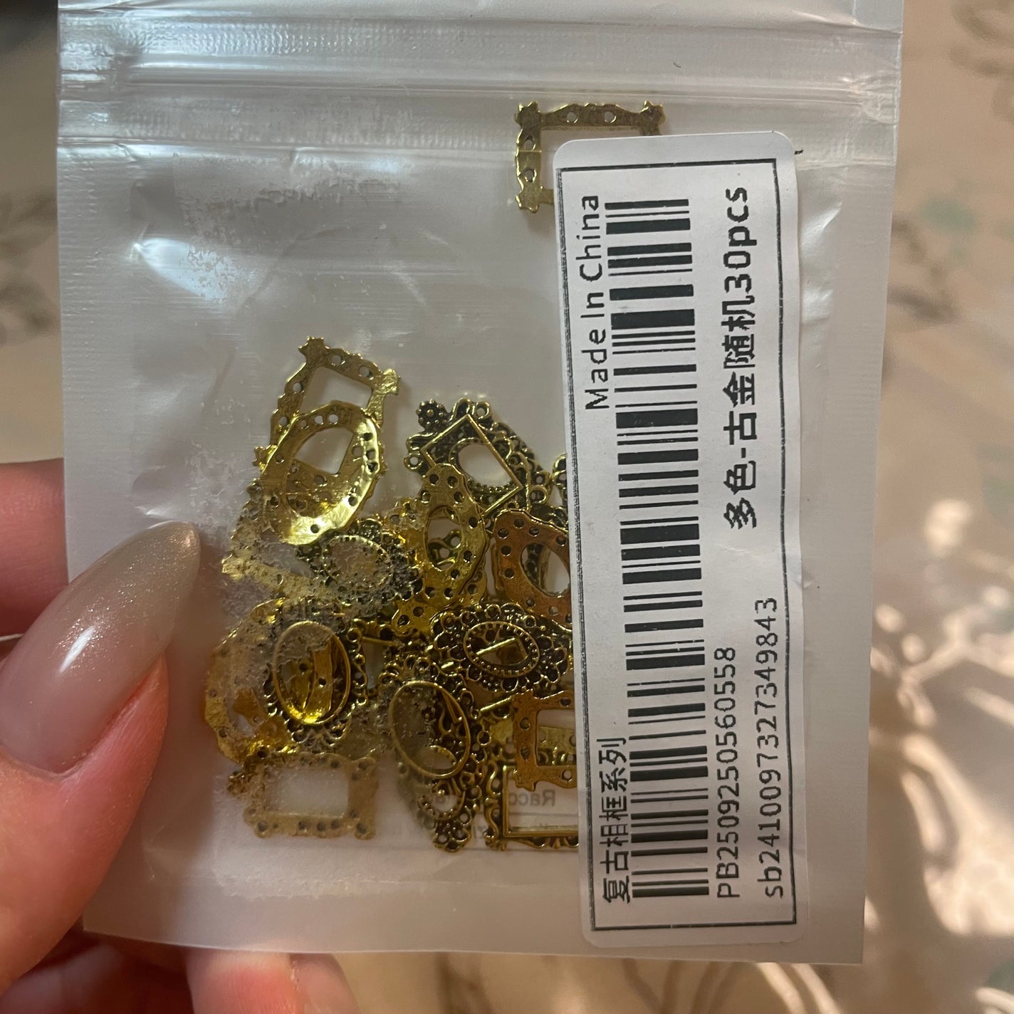 𐔌՞ . .՞ 𐦯 on LIPS 「SHEIN購入品いいね、保存嬉しいです🎶#ネイル#ジェルネイル..」(1枚目)