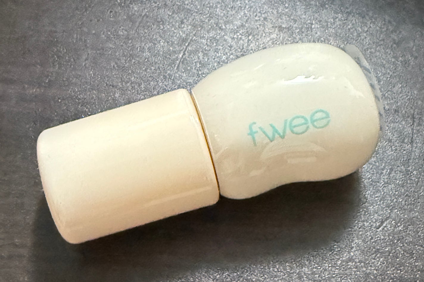 フィー 4Dボリューミングプランパー/fwee/リッププランパーを使ったクチコミ(1枚目)